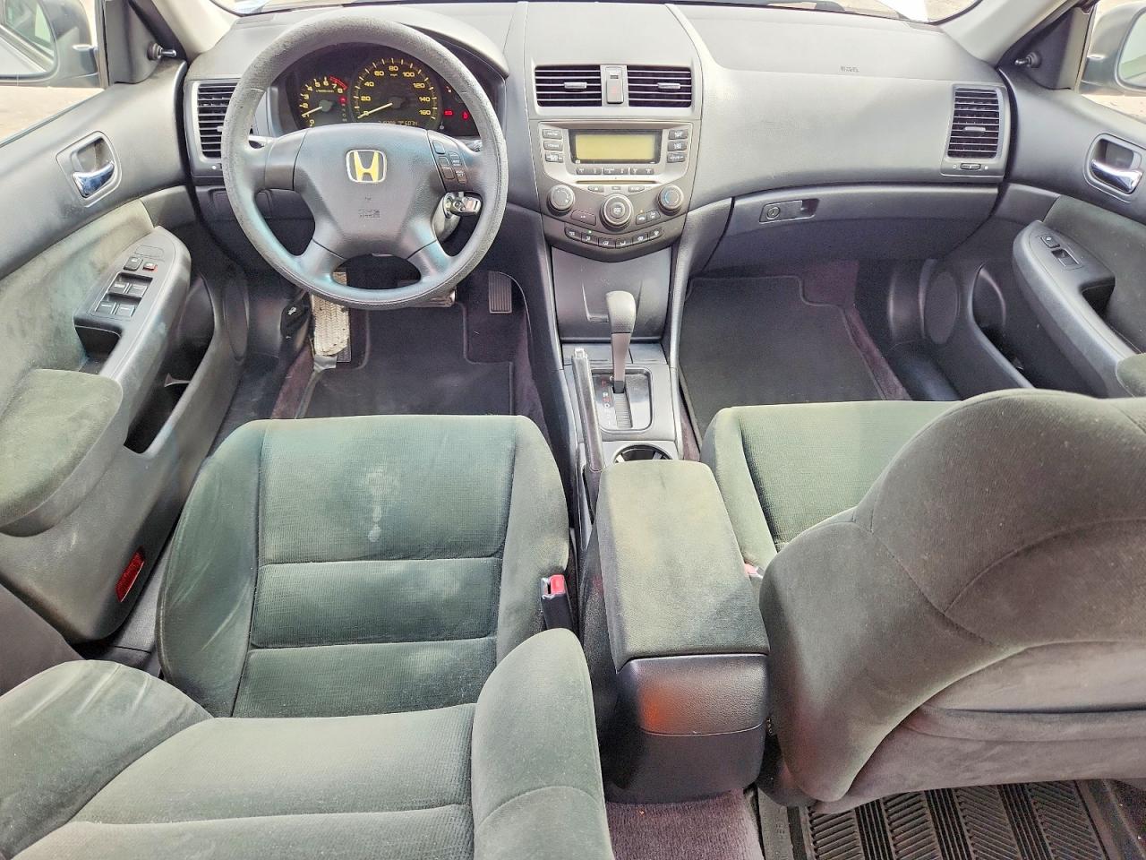 2006 Honda Accord Value Silver vin: 1HGCM56186A167404