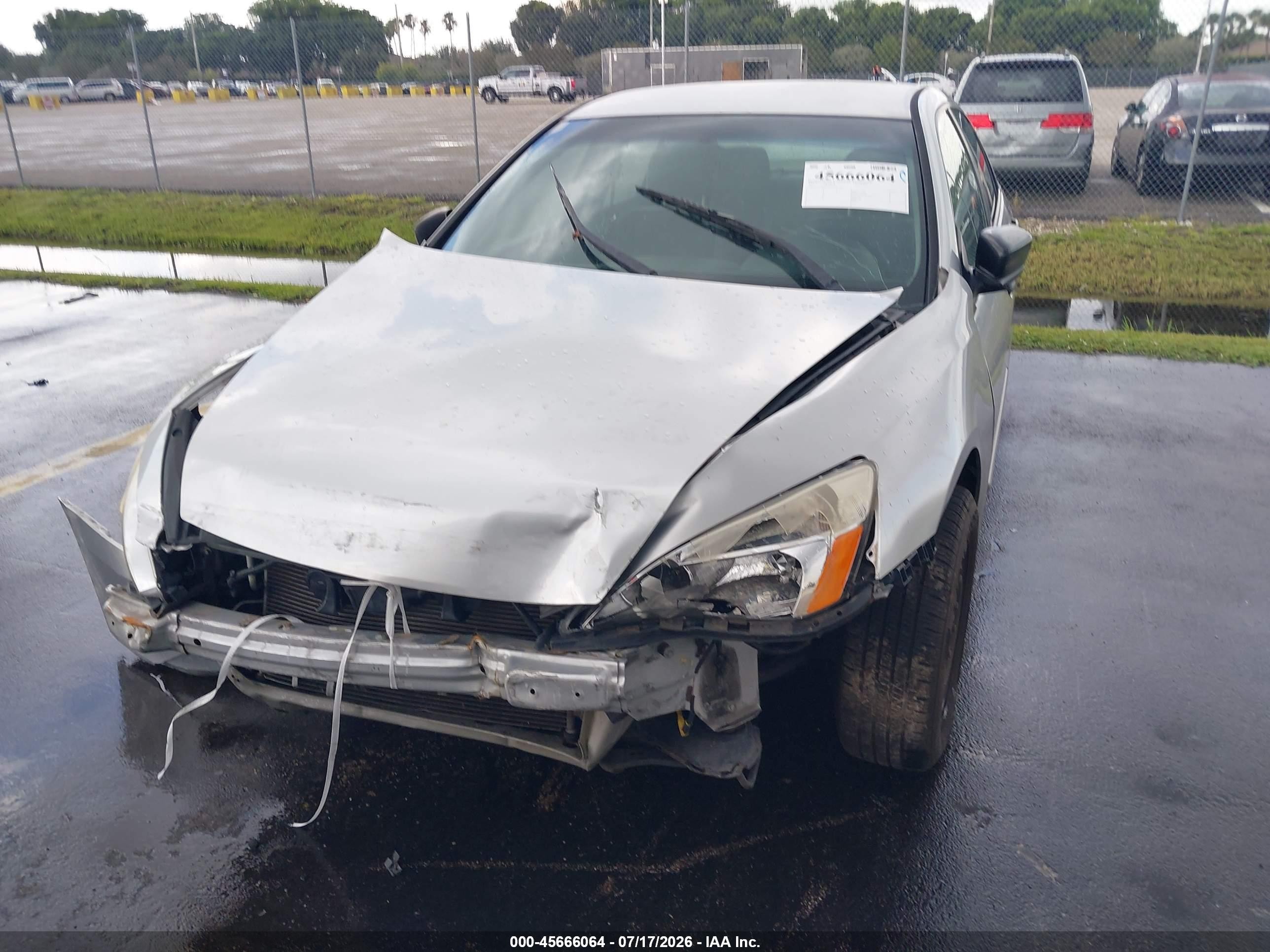2007 Honda Accord 2.4 Vp Silver vin: 1HGCM56187A029587
