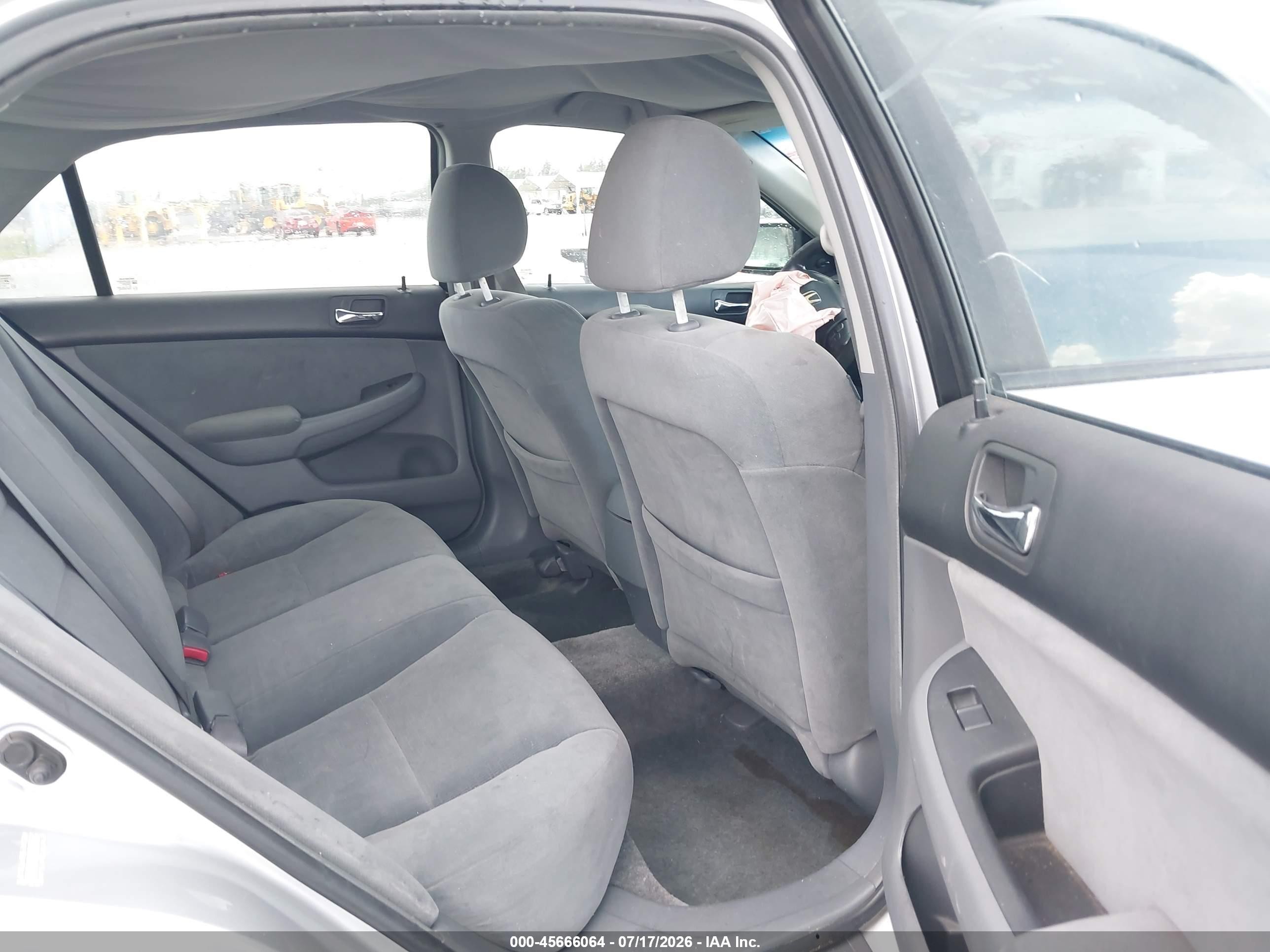 2007 Honda Accord 2.4 Vp Silver vin: 1HGCM56187A029587