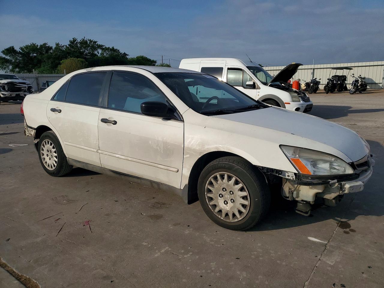 2007 Honda Accord Value Белый vin: 1HGCM56187A068809