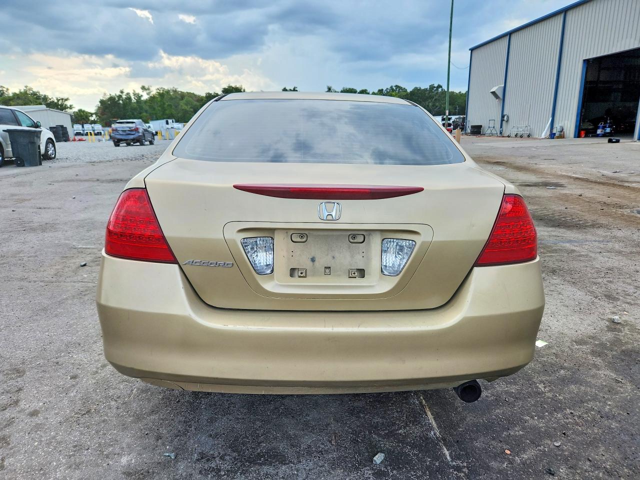 2007 Honda Accord Value Gold vin: 1HGCM56187A075596