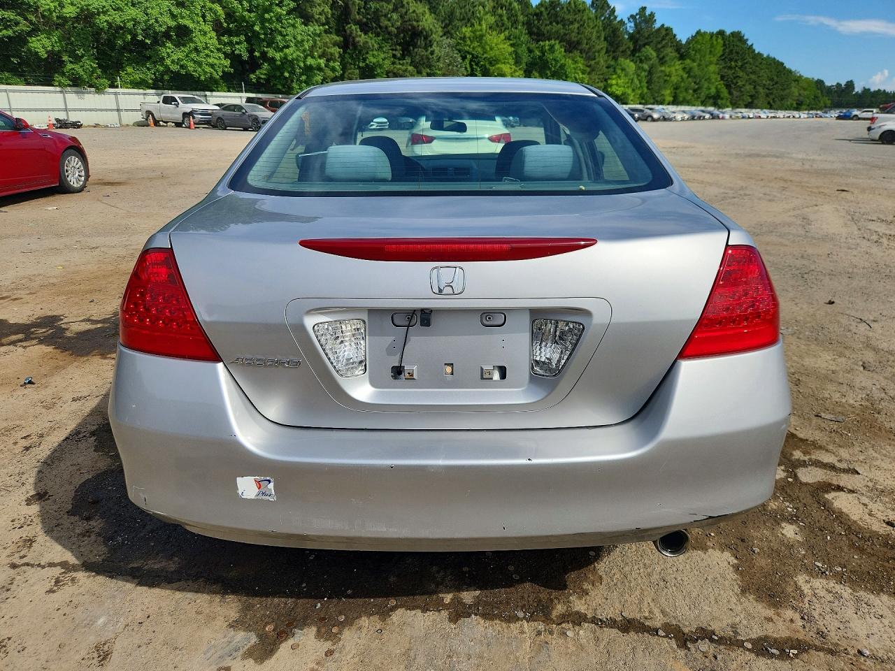 2007 Honda Accord Value Серебряный vin: 1HGCM56187A140530