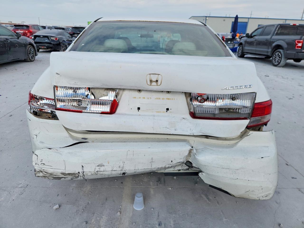 2004 Honda Accord Dx White vin: 1HGCM56194A151063
