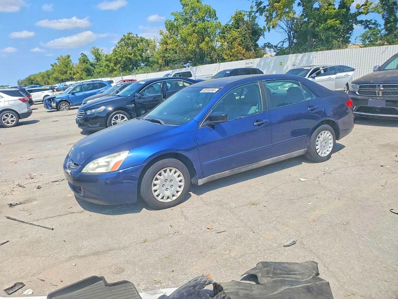 2005 Honda Accord Dx Blue vin: 1HGCM56195A148648