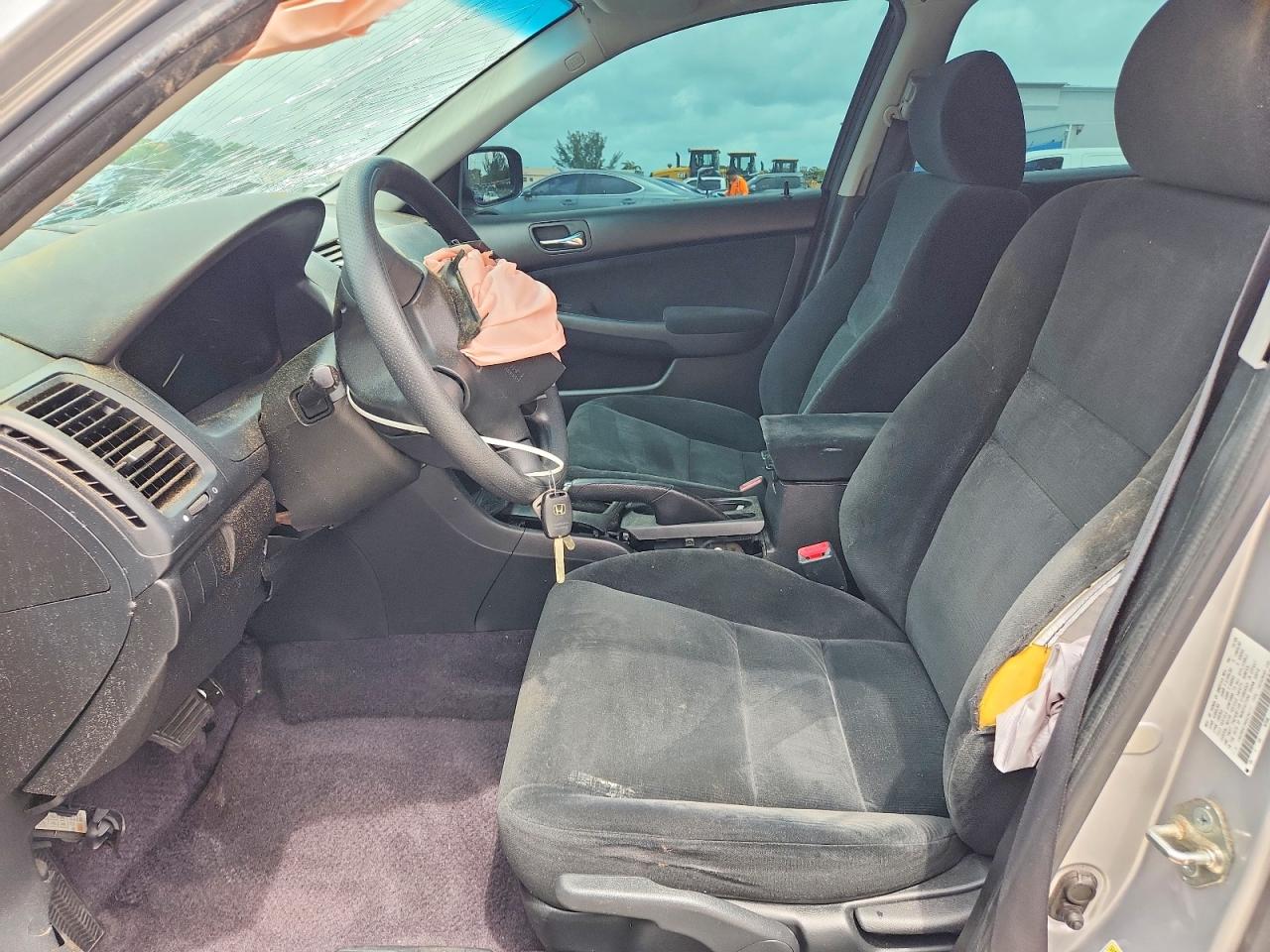 2006 Honda Accord Value Серебряный vin: 1HGCM56196A034117