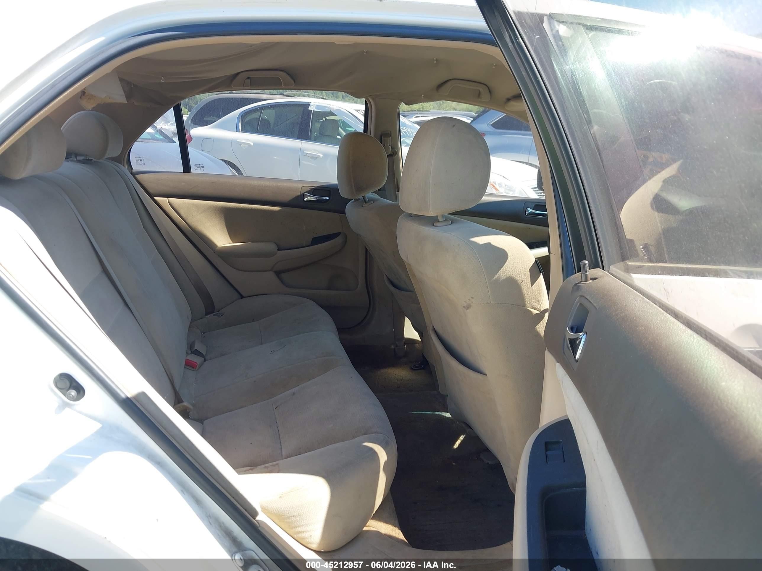 2007 Honda Accord 2.4 Vp White vin: 1HGCM56197A104247