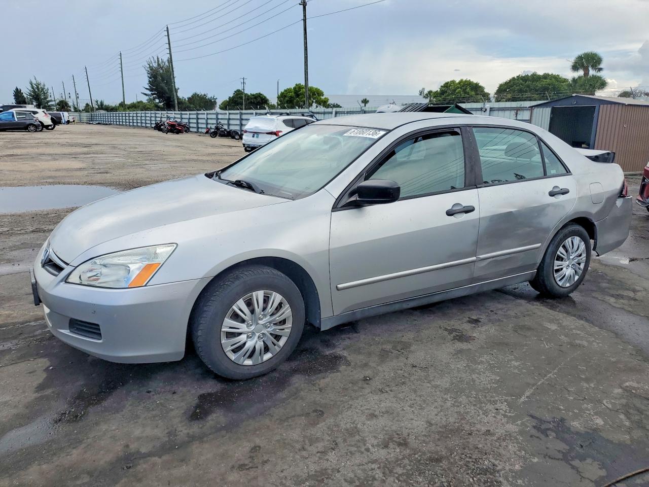 2007 Honda Accord Value Серебряный vin: 1HGCM56197A217079