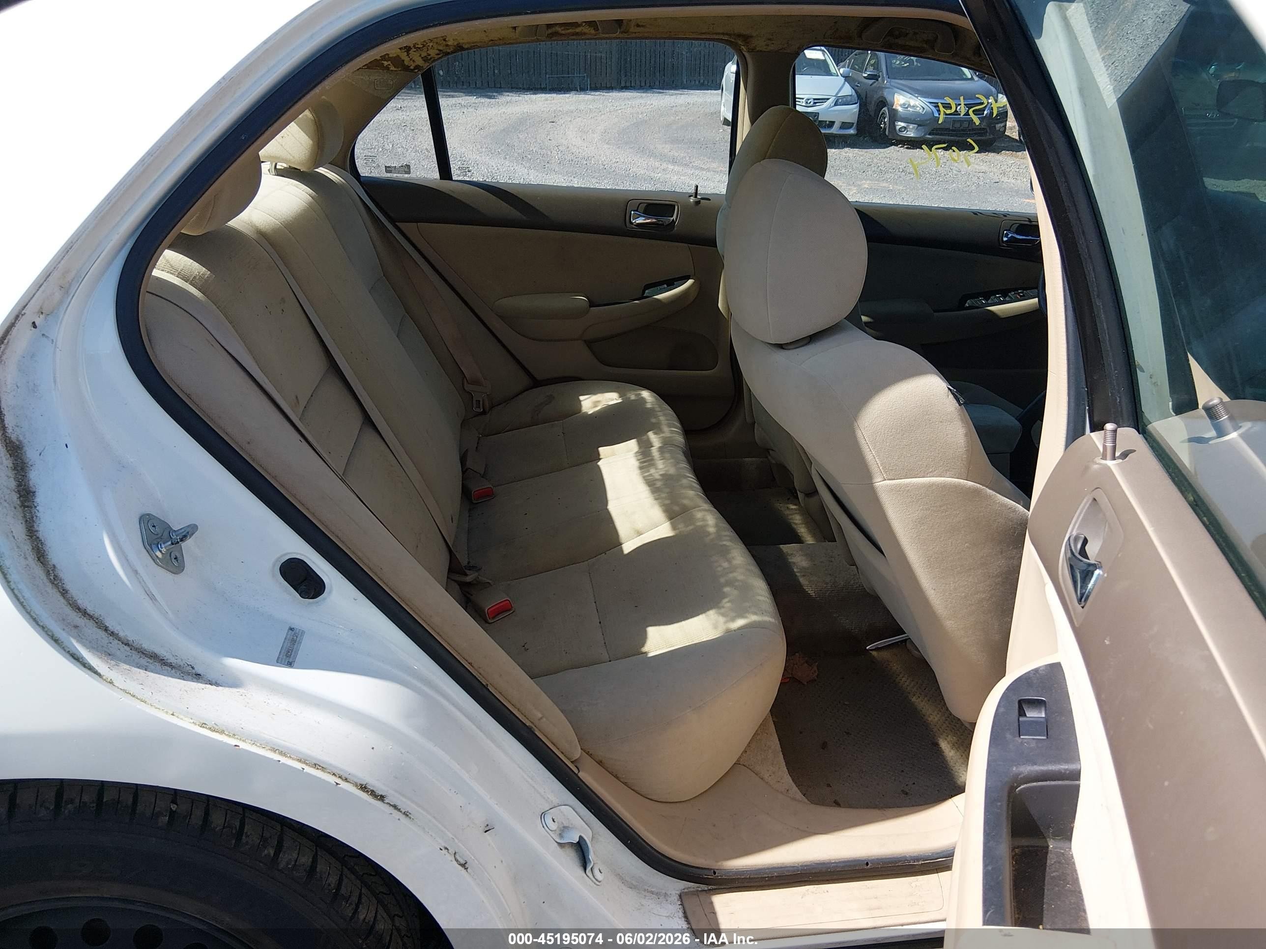 2006 Honda Accord 2.4 Vp White vin: 1HGCM561X6A001529
