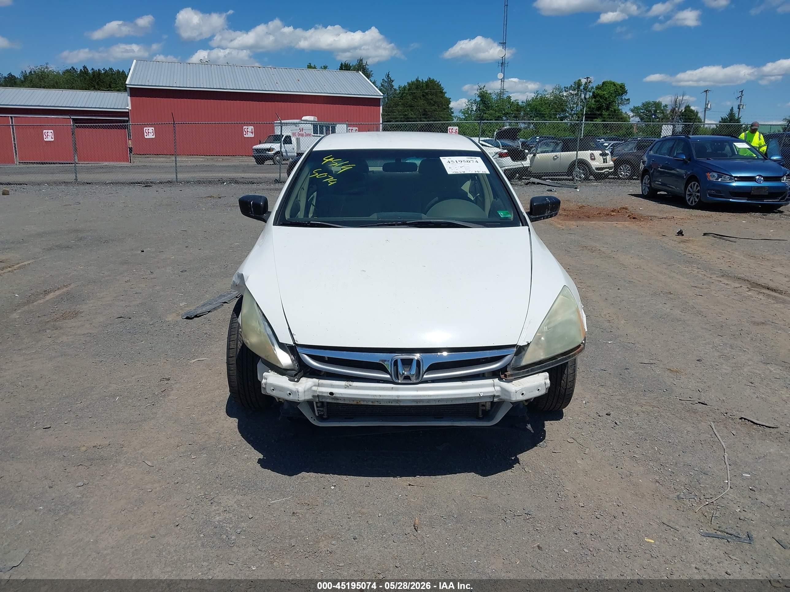 2006 Honda Accord 2.4 Vp White vin: 1HGCM561X6A001529