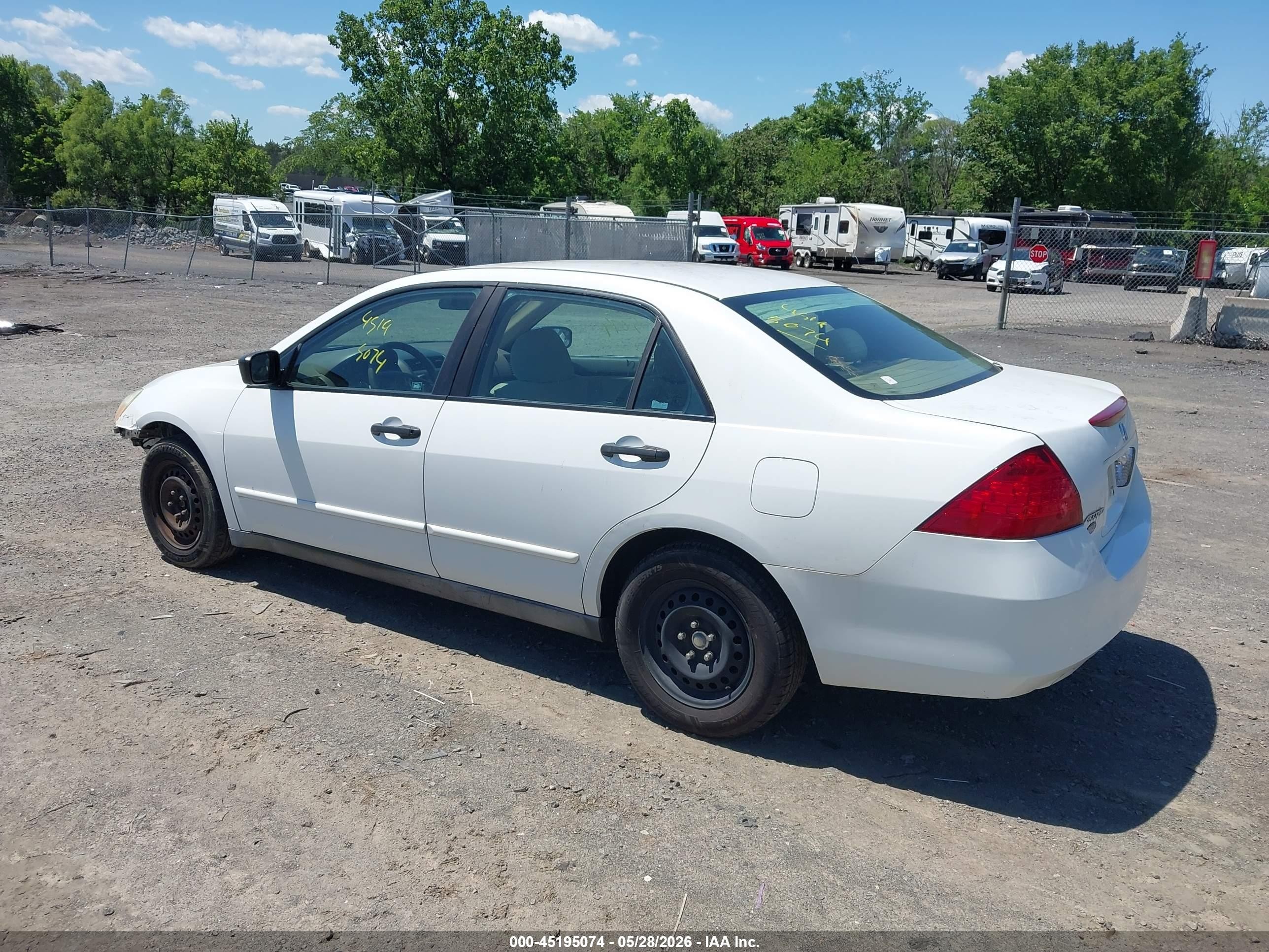 2006 Honda Accord 2.4 Vp White vin: 1HGCM561X6A001529