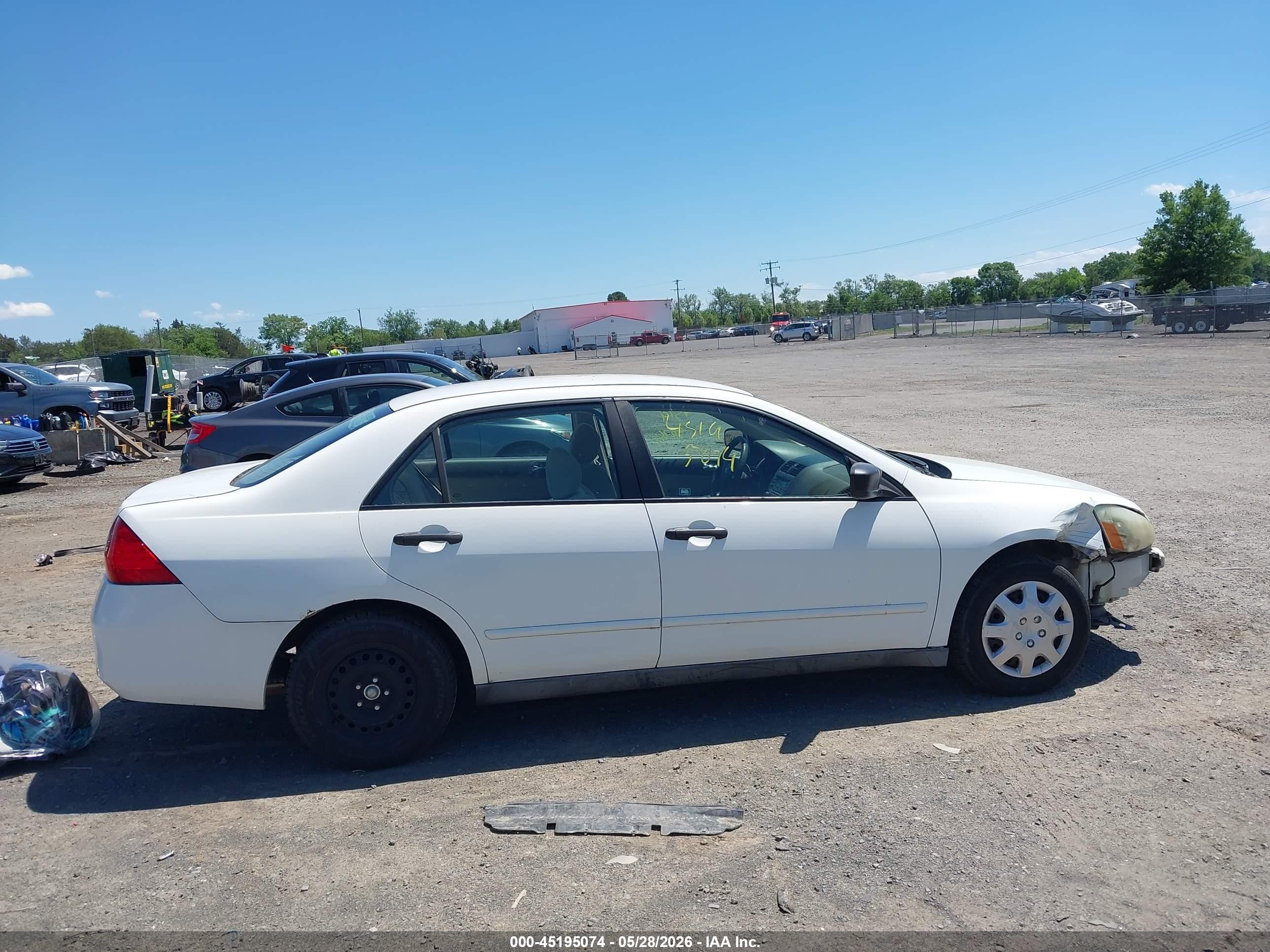 2006 Honda Accord 2.4 Vp White vin: 1HGCM561X6A001529