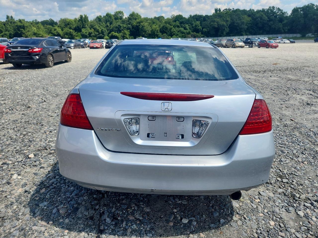 2007 Honda Accord Value Silver vin: 1HGCM561X7A081559