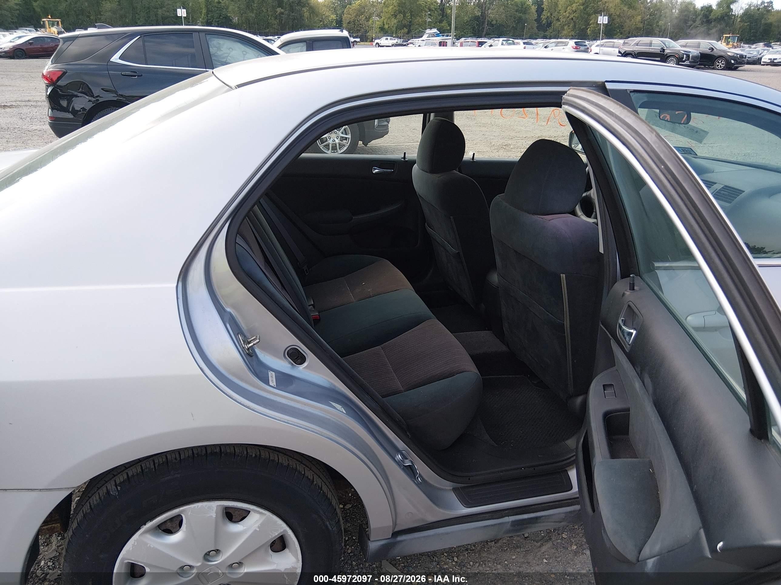2003 Honda Accord 2.4 Lx Silver vin: 1HGCM56303A053104
