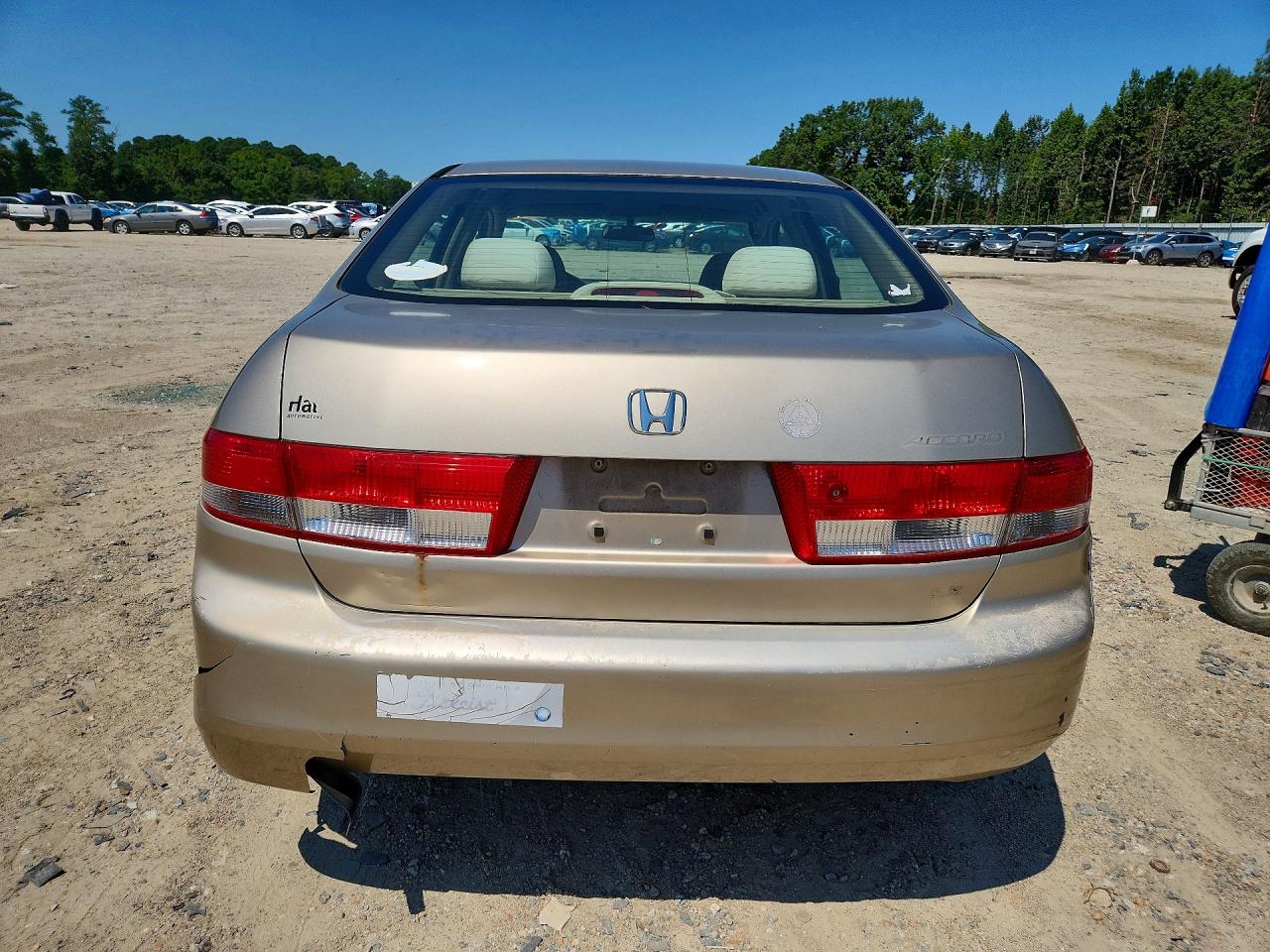 2003 Honda Accord Lx Gold vin: 1HGCM56303A077354