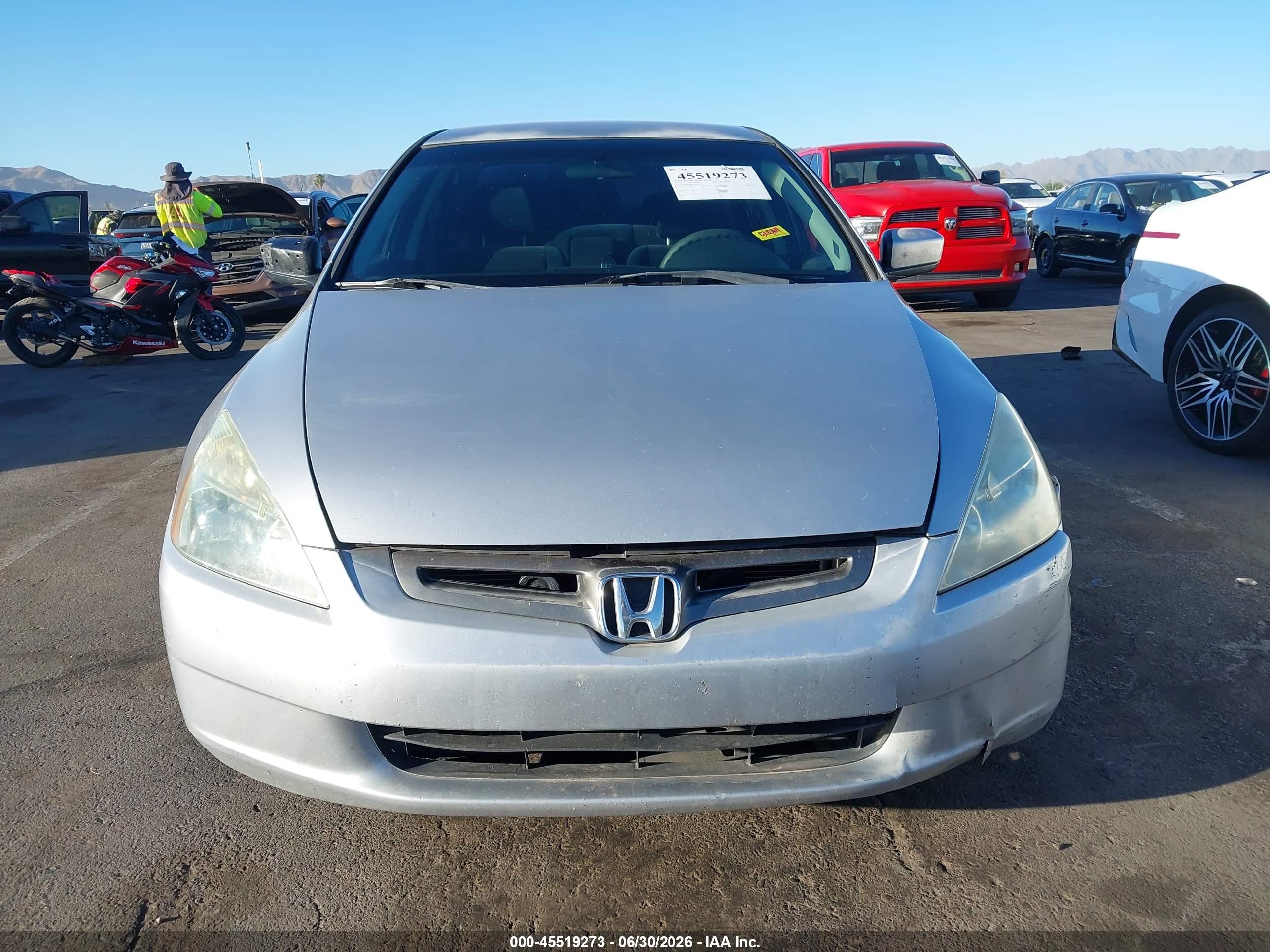 2003 Honda Accord Sdn Lx Silver vin: 1HGCM56303A100003