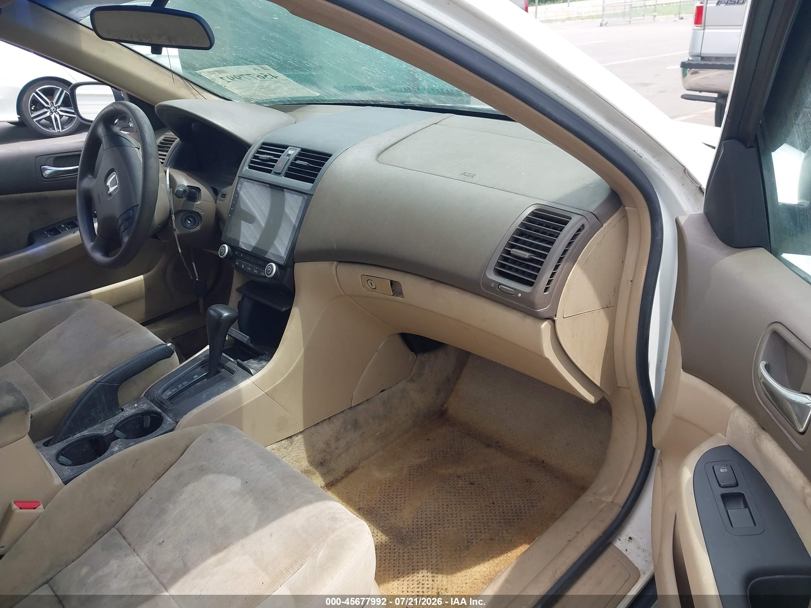 2004 Honda Accord 2.4 Lx White vin: 1HGCM56304A013980