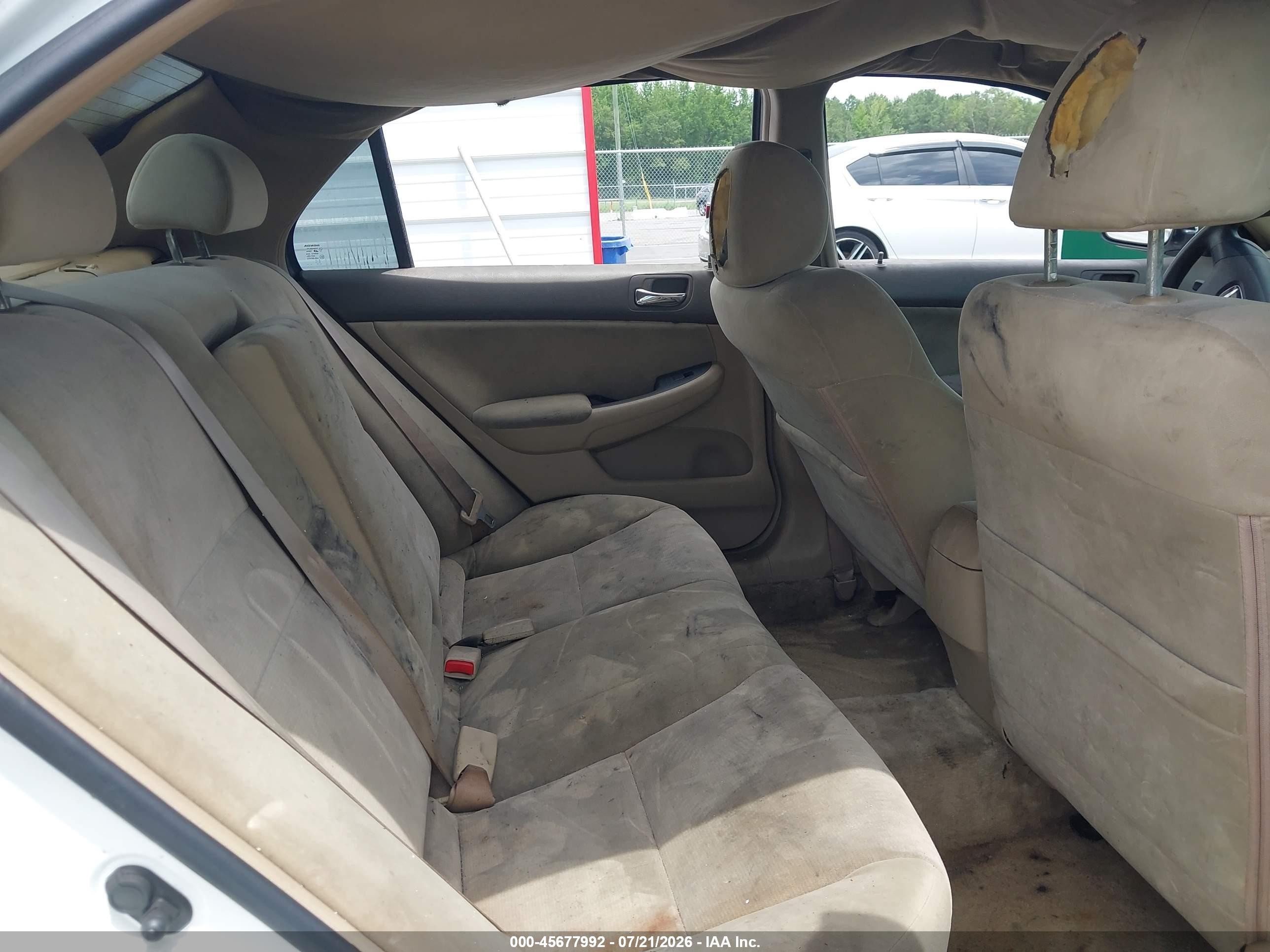 2004 Honda Accord 2.4 Lx White vin: 1HGCM56304A013980