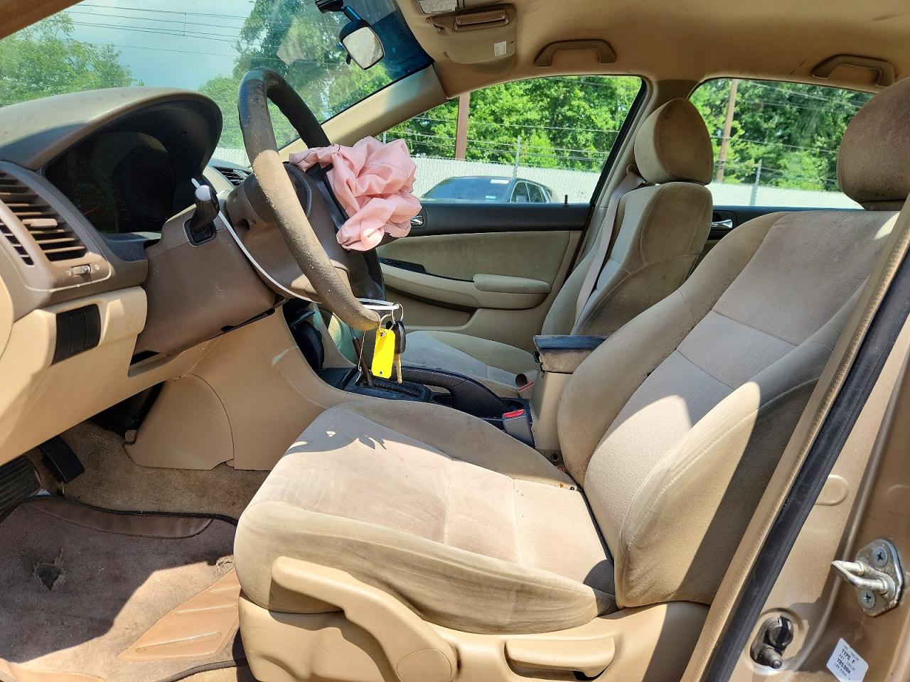 2004 Honda Accord Lx Tan vin: 1HGCM56304A102058