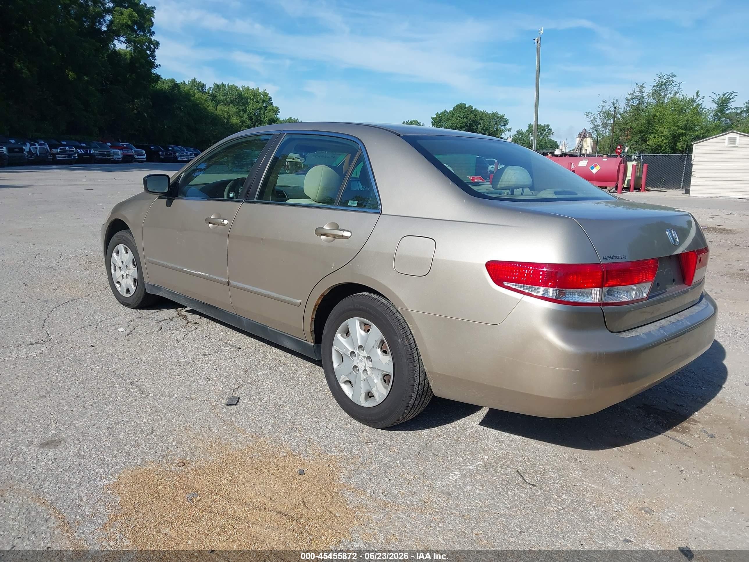 2003 Honda Accord Sdn Lx Cream vin: 1HGCM56313A012366