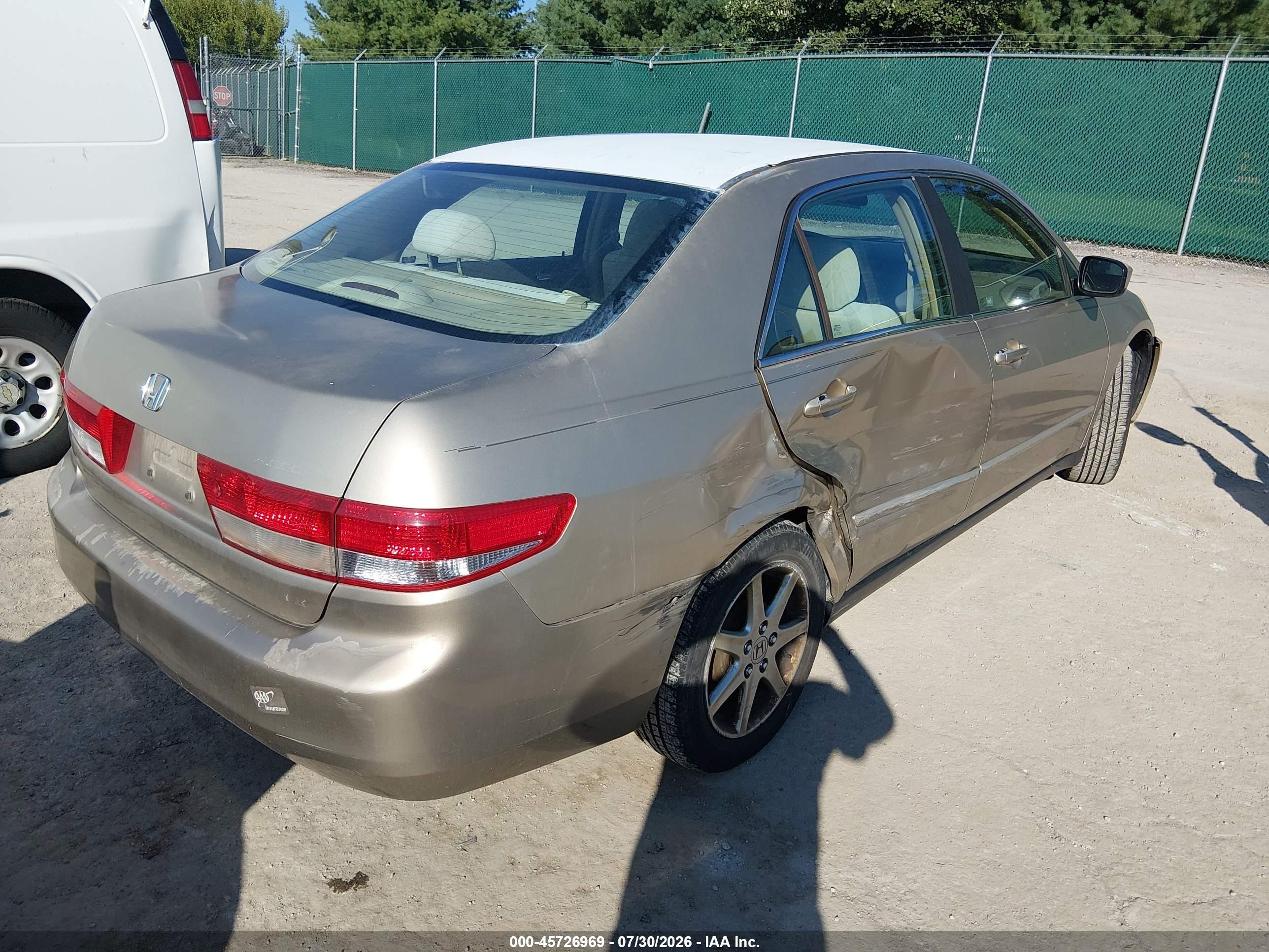 2003 Honda Accord 2.4 Lx Бежевый vin: 1HGCM56313A042922