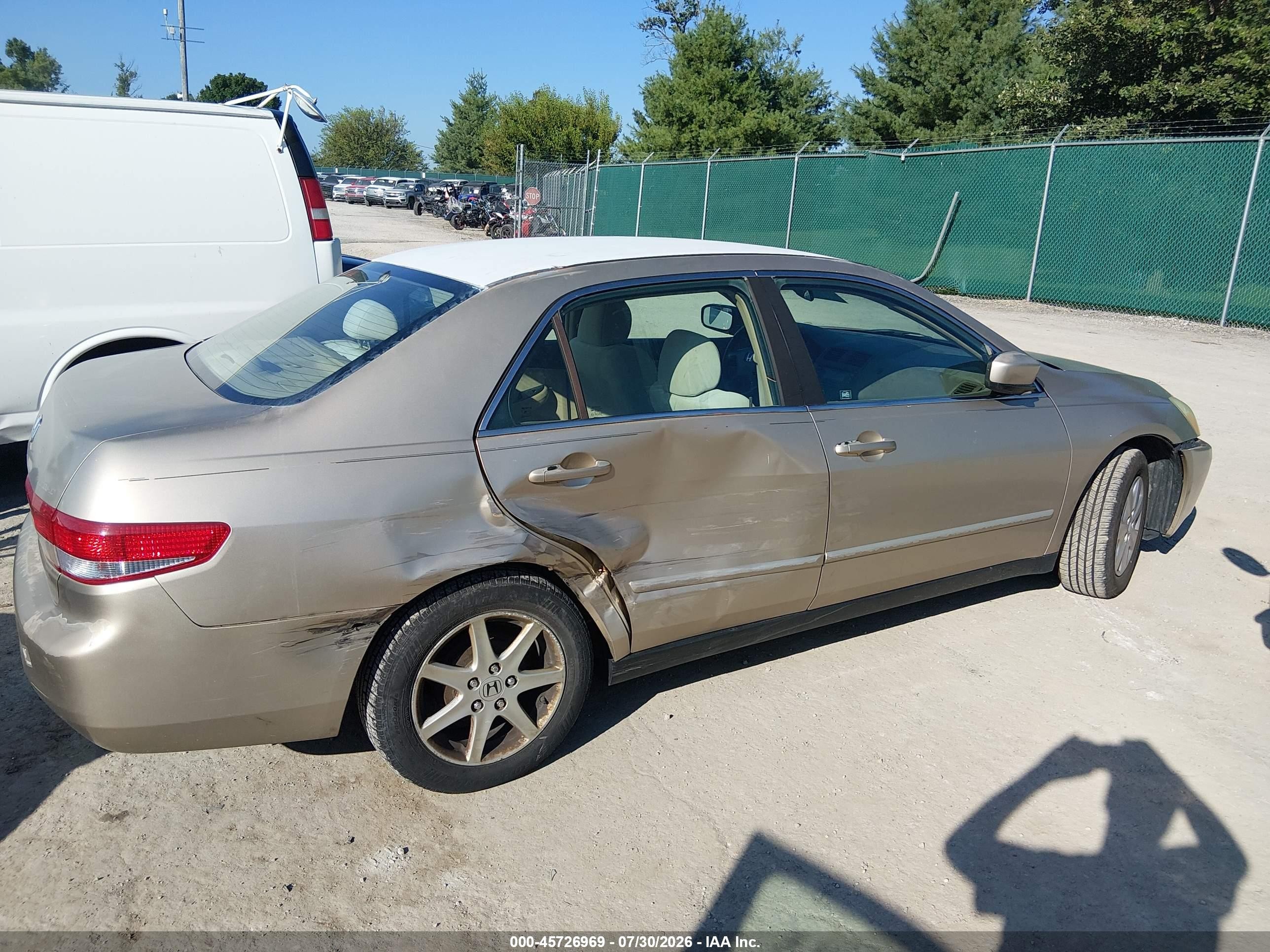 2003 Honda Accord 2.4 Lx Бежевый vin: 1HGCM56313A042922