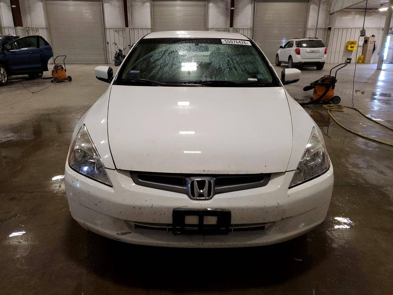 2003 Honda Accord Dx 25th Anniversary White vin: 1HGCM56313A128070
