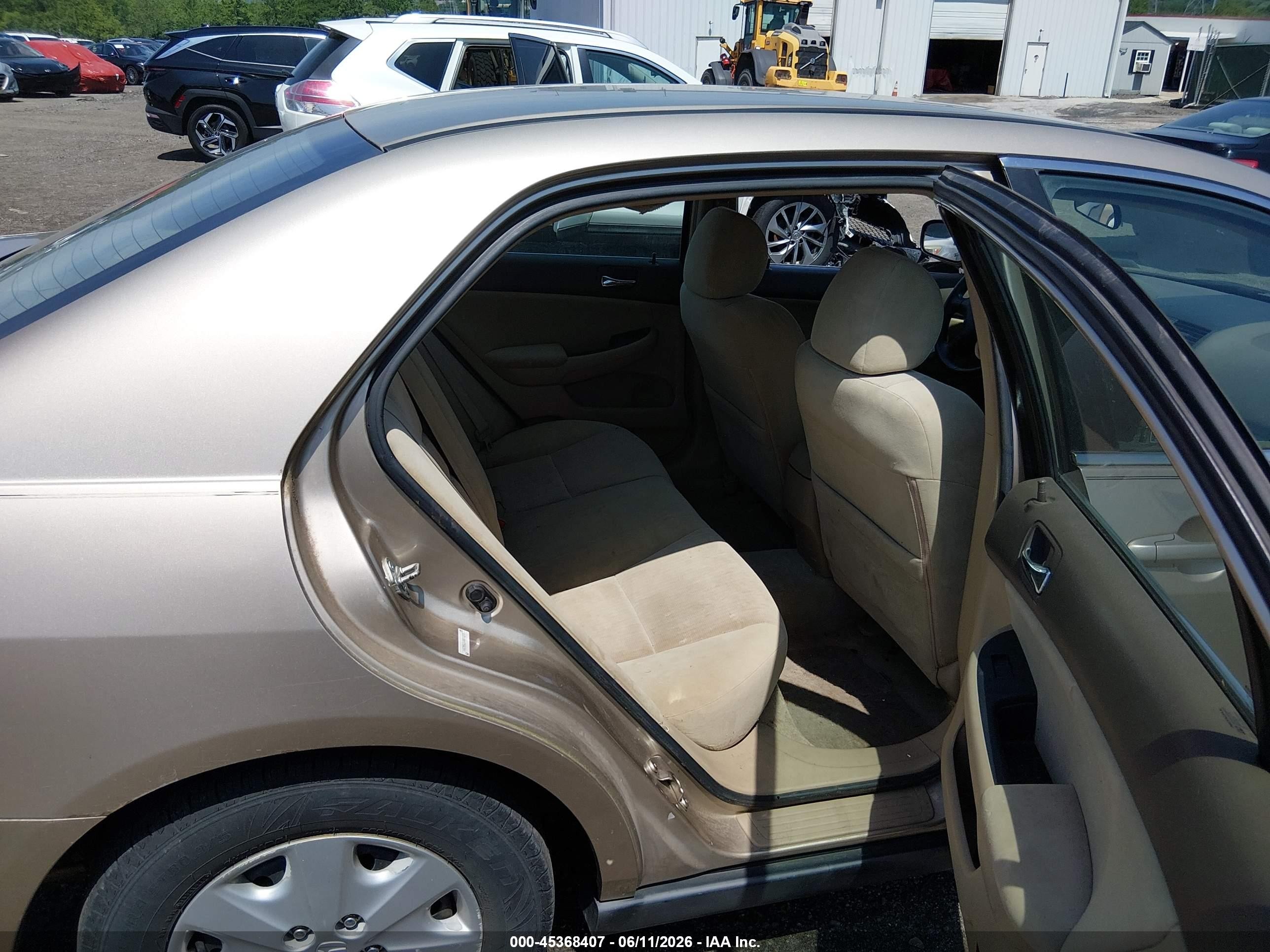 2004 Honda Accord 2.4 Lx Желто-коричневый vin: 1HGCM56314A016273
