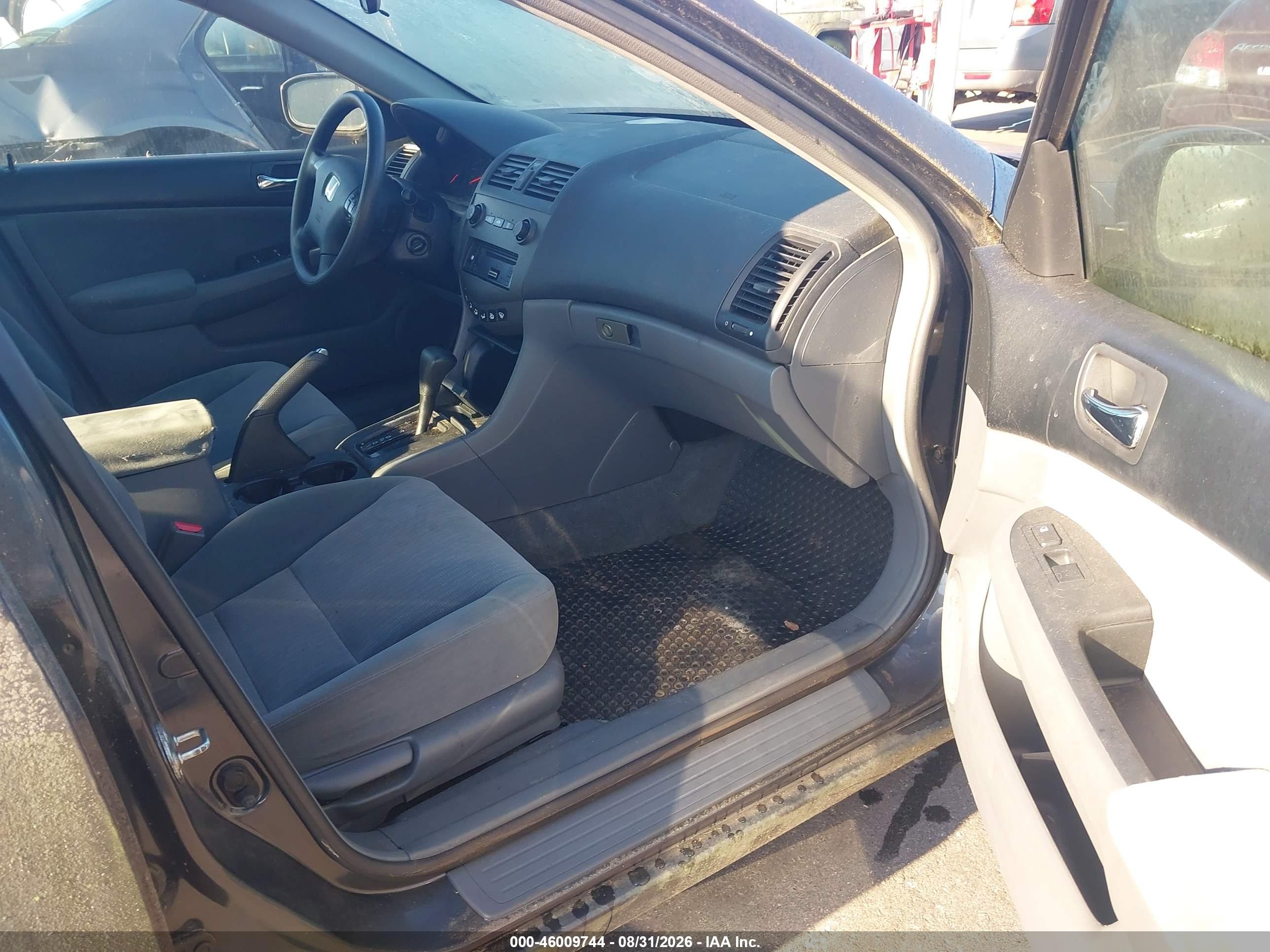 2004 Honda Accord 2.4 Lx Черный vin: 1HGCM56314A077946