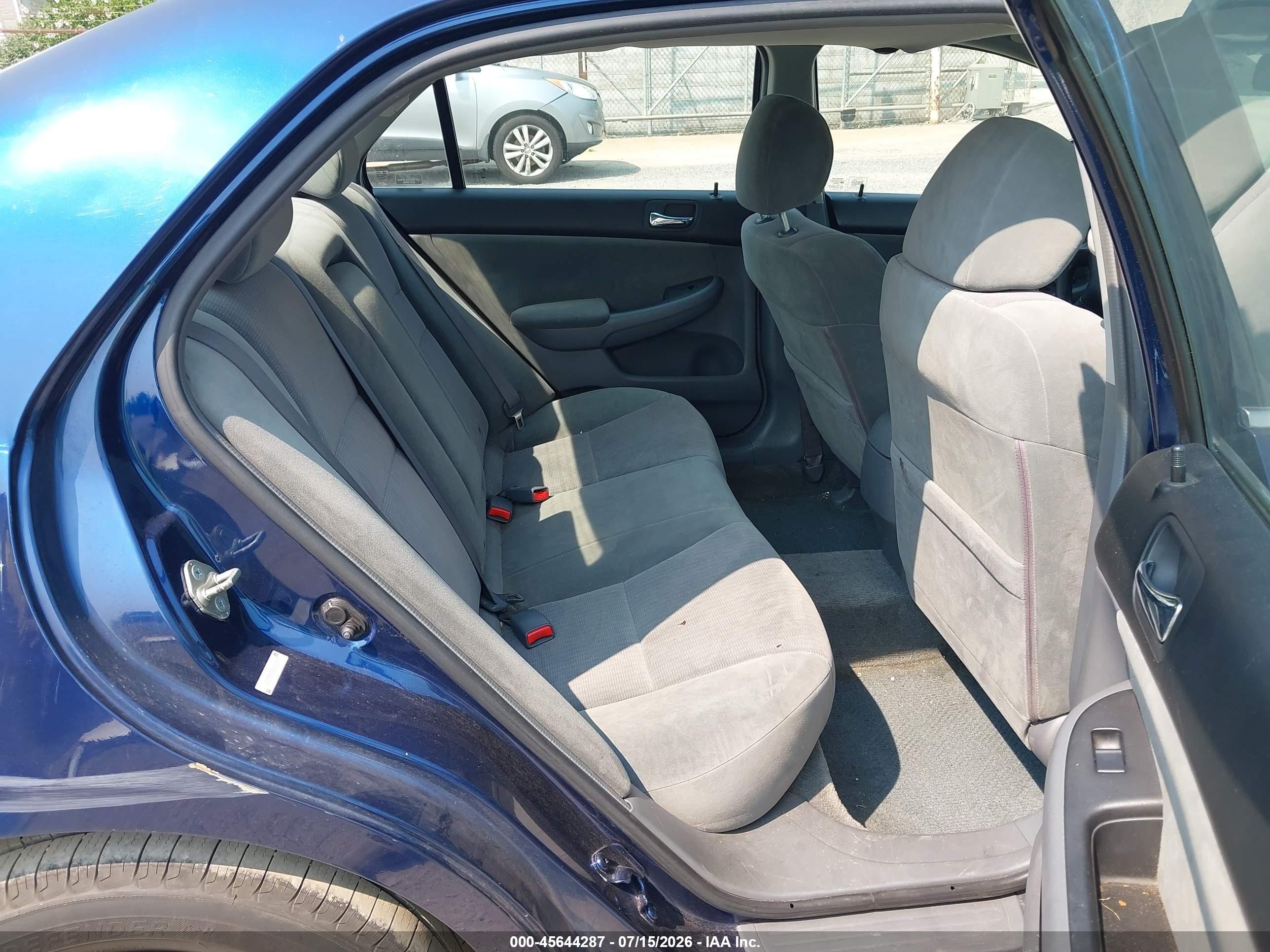 2004 Honda Accord 2.4 Lx Blue vin: 1HGCM56314A114915