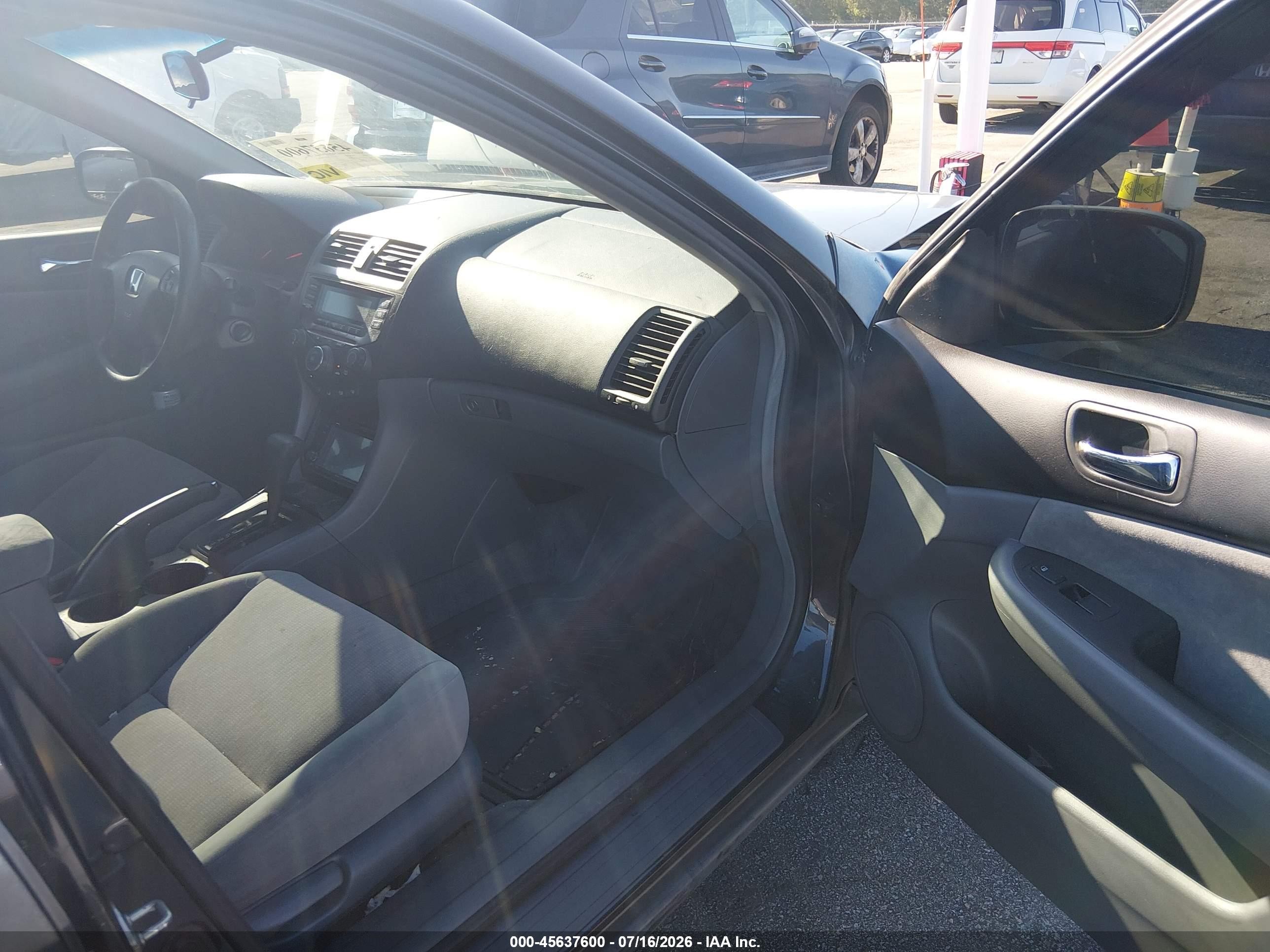 2004 Honda Accord 2.4 Lx Gray vin: 1HGCM56314A139488