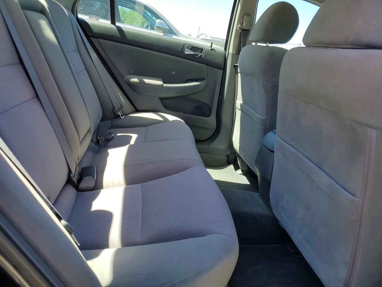 2004 Honda Accord Lx Gray vin: 1HGCM56314A143007