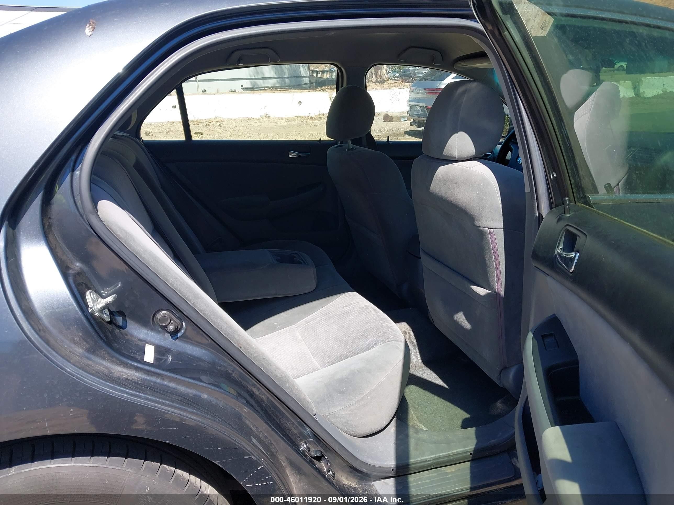 2004 Honda Accord 2.4 Lx Gray vin: 1HGCM56314A172362