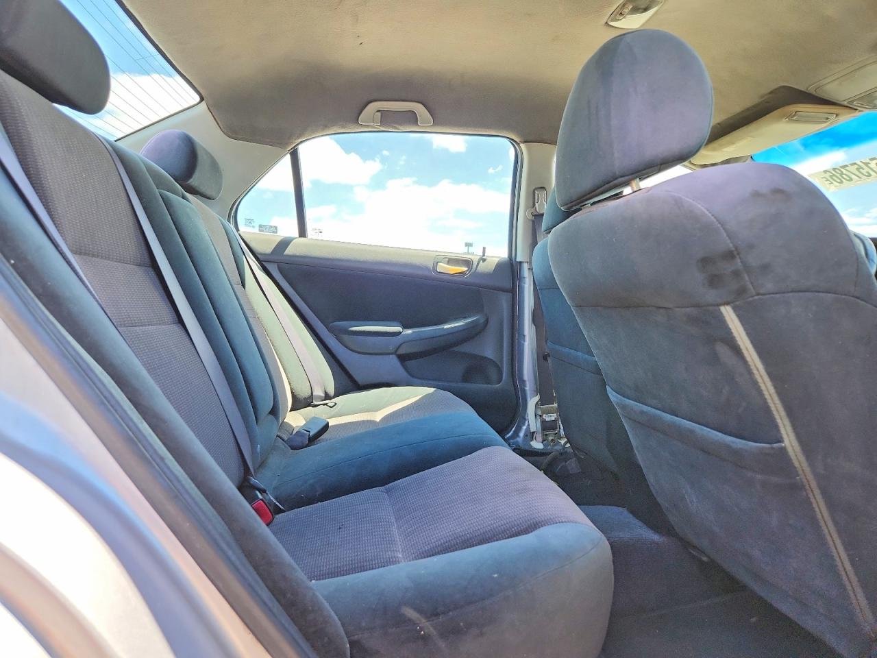 2003 Honda Accord Lx Silver vin: 1HGCM56323A007354