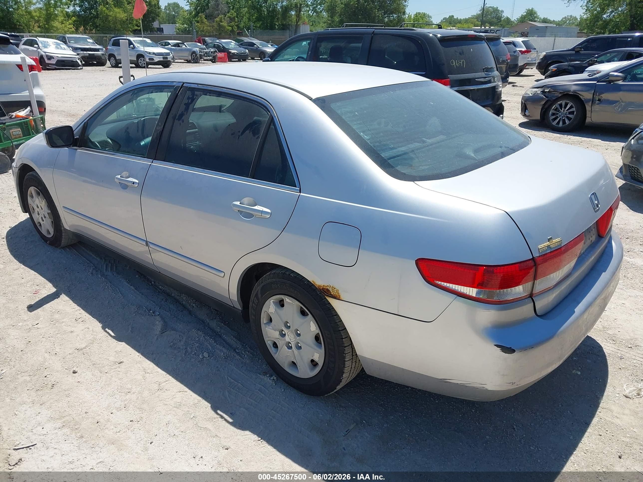 2003 Honda Accord 2.4 Lx Серебряный vin: 1HGCM56323A102996