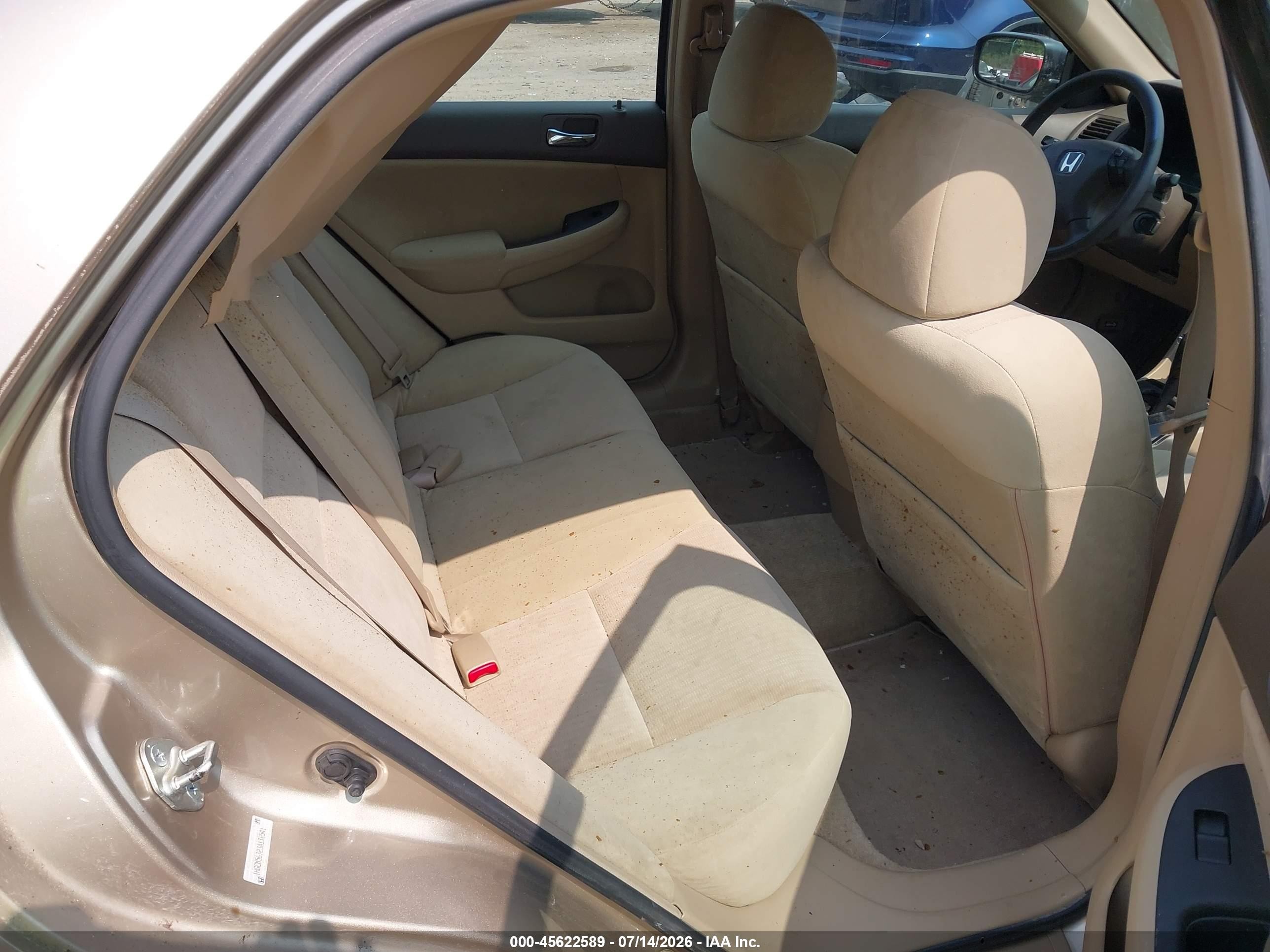 2003 Honda Accord Sdn Lx Gold vin: 1HGCM56323A130541