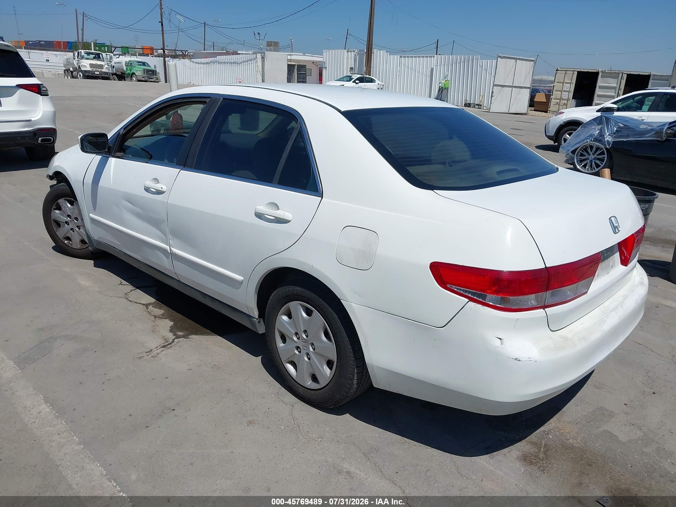 2004 Honda Accord 2.4 Lx Белый vin: 1HGCM56324A111554