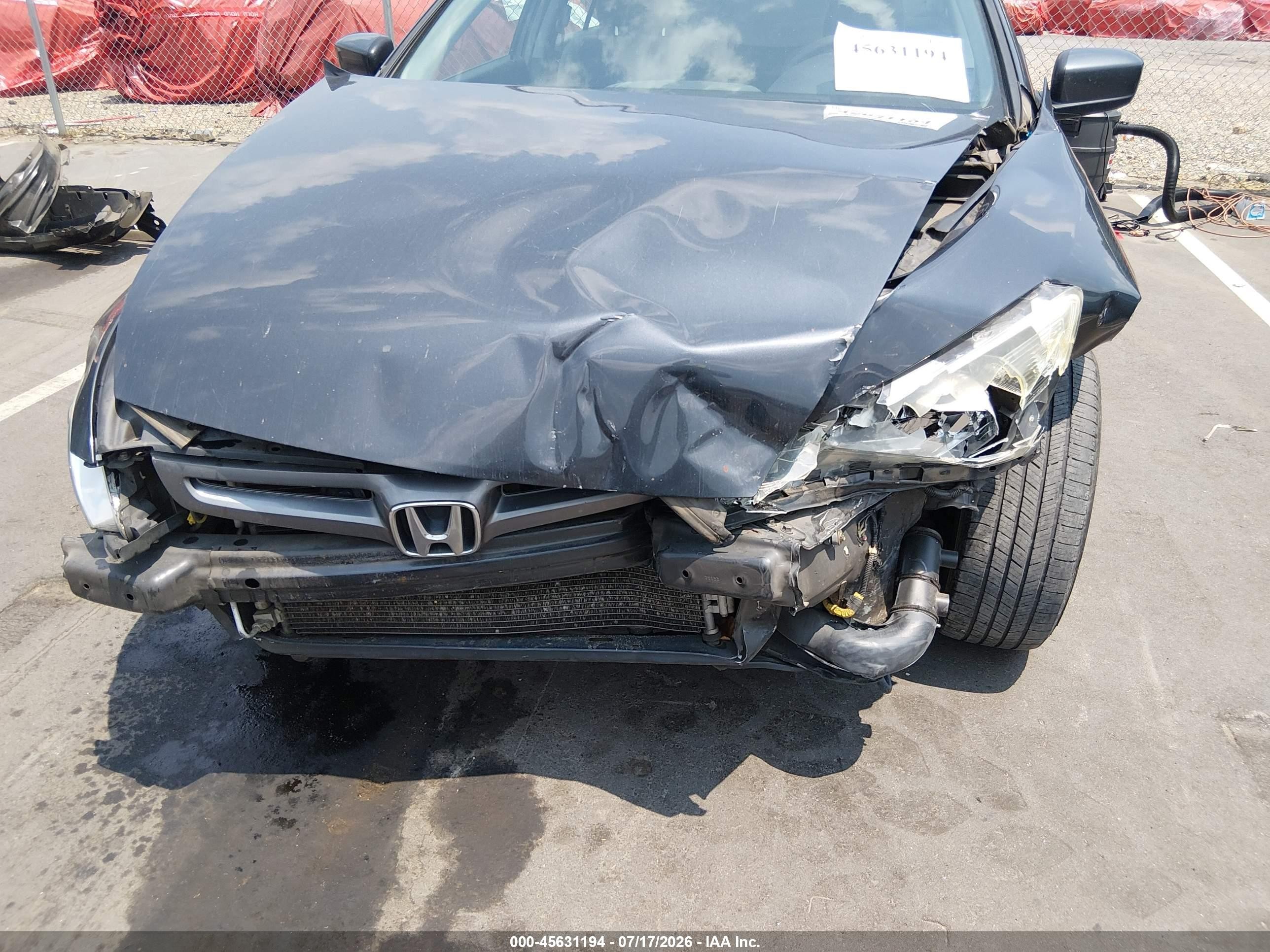 2004 Honda Accord 2.4 Lx Серый vin: 1HGCM56324A139547