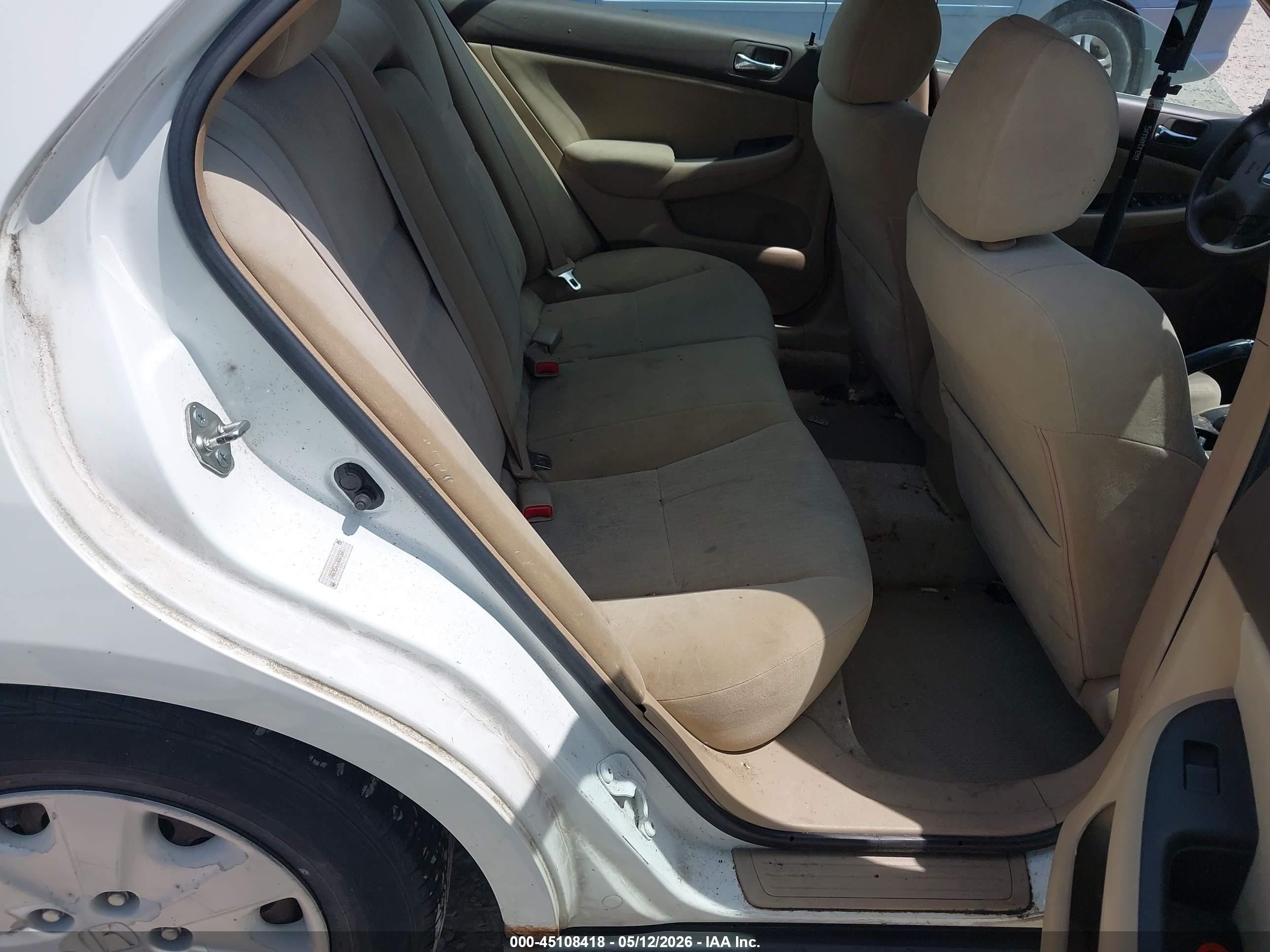 2004 Honda Accord 2.4 Lx White vin: 1HGCM56324A156431