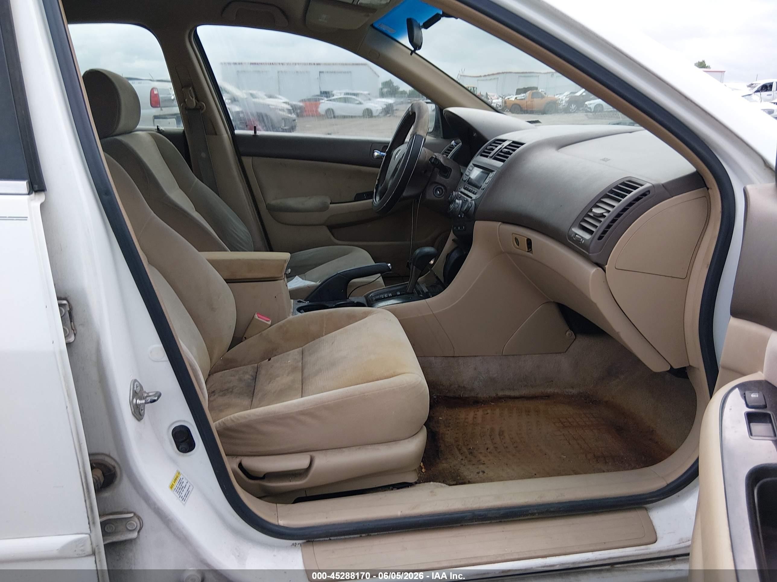 2007 Honda Accord 2.4 Se Белый vin: 1HGCM56327A131064