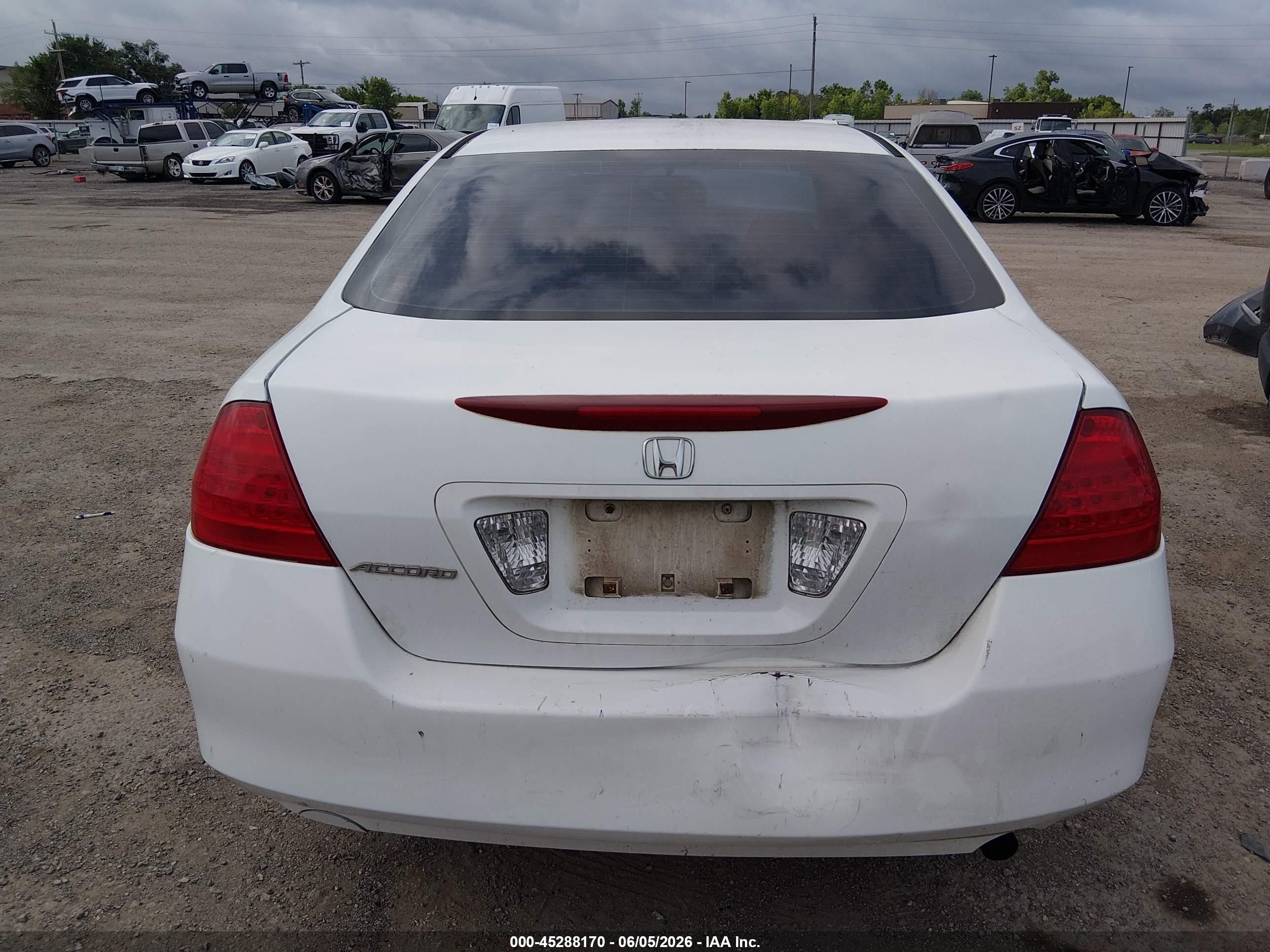 2007 Honda Accord 2.4 Se Белый vin: 1HGCM56327A131064