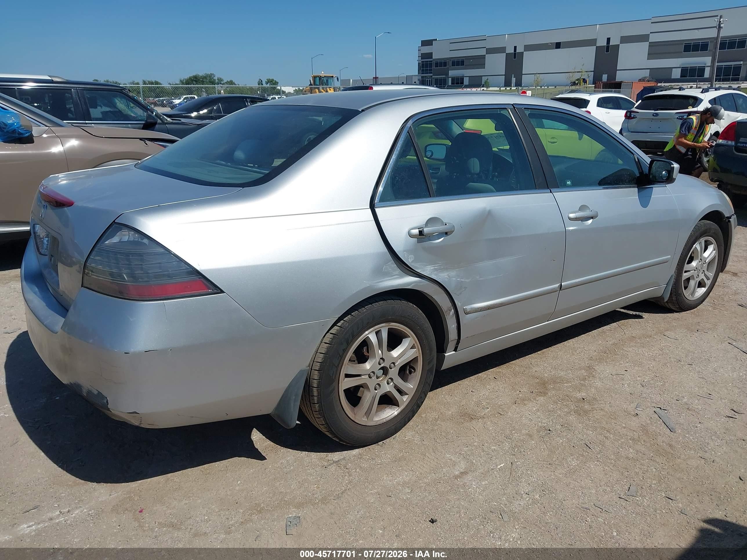 2007 Honda Accord 2.4 Se Silver vin: 1HGCM56327A174545