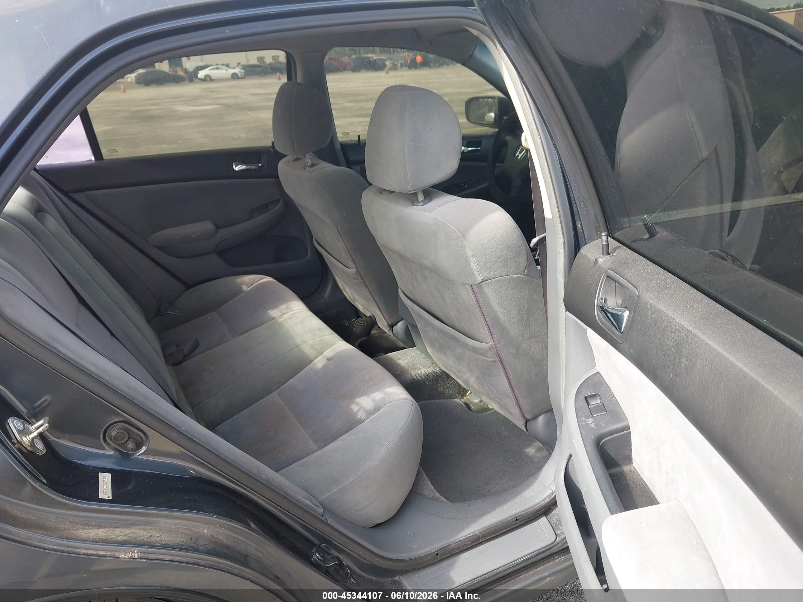 2003 Honda Accord 2.4 Lx Gray vin: 1HGCM56333A076070