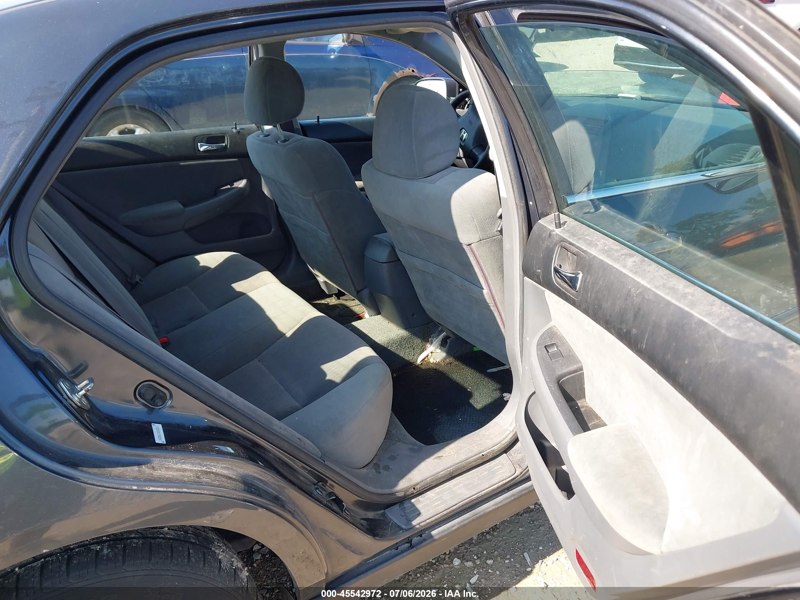 2003 Honda Accord Sdn Lx Gray vin: 1HGCM56333A145212
