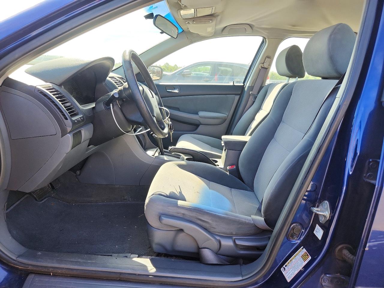 2004 Honda Accord Lx Blue vin: 1HGCM56334A053082
