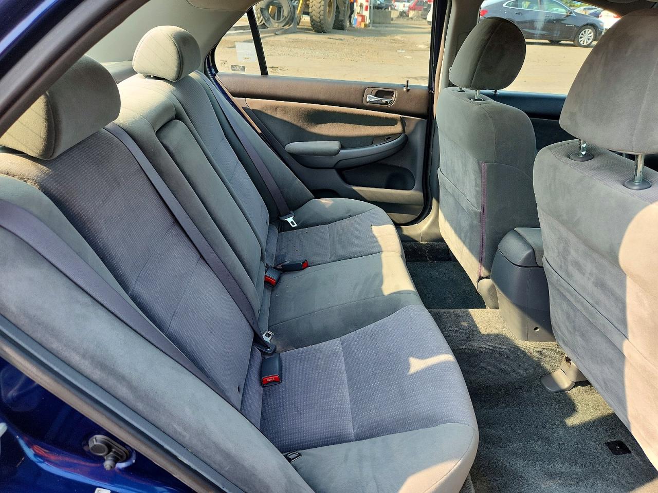 2004 Honda Accord Lx Blue vin: 1HGCM56334A147477