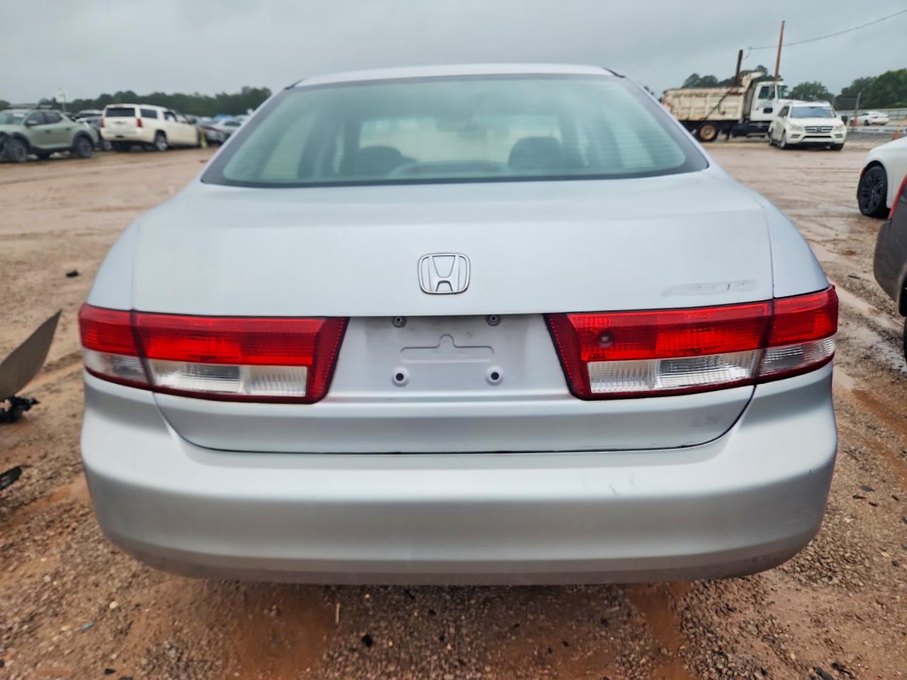 2004 Honda Accord Lx Silver vin: 1HGCM56334A148533