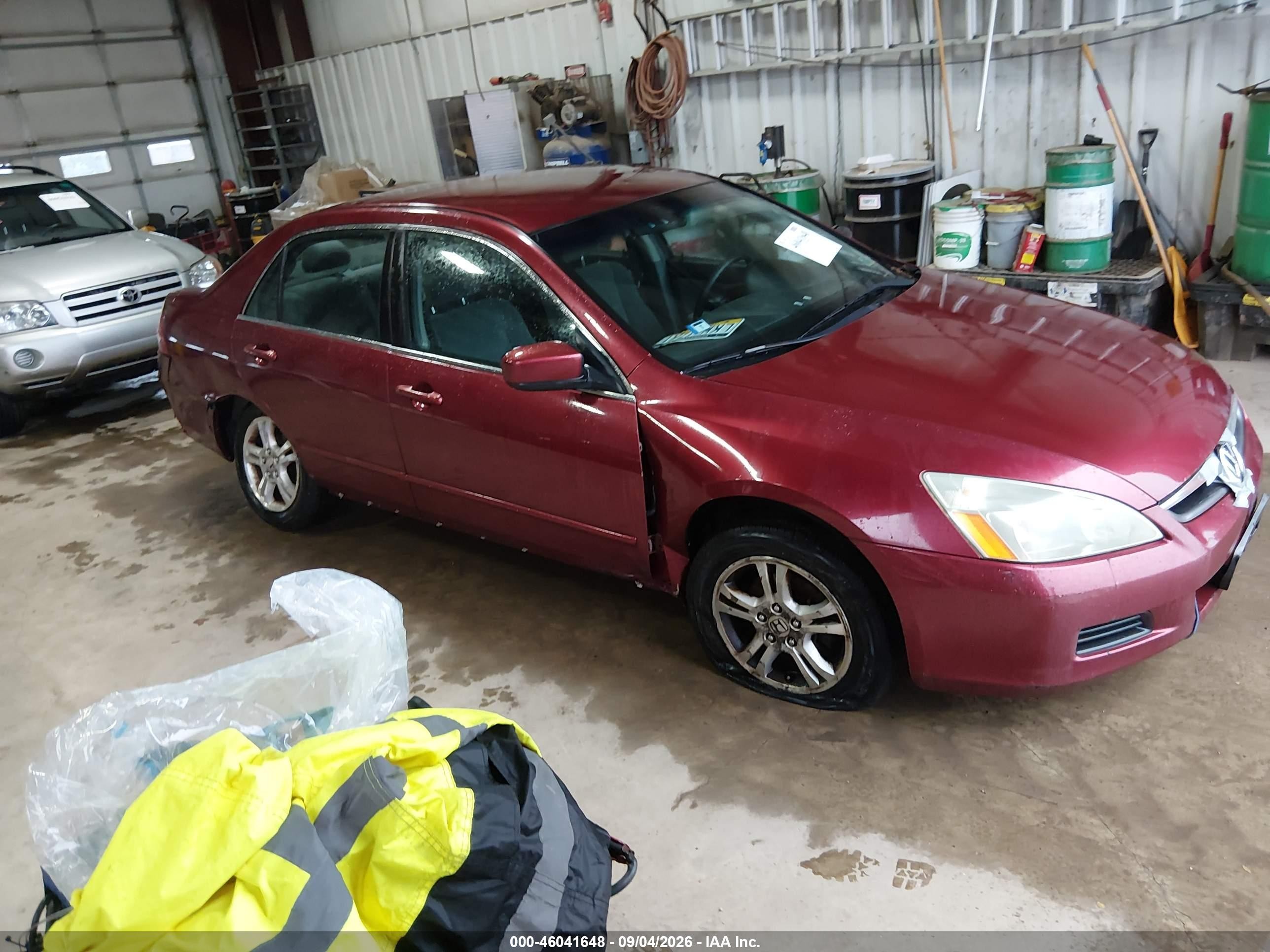 2006 Honda Accord 2.4 Se Burgundy vin: 1HGCM56336A036141