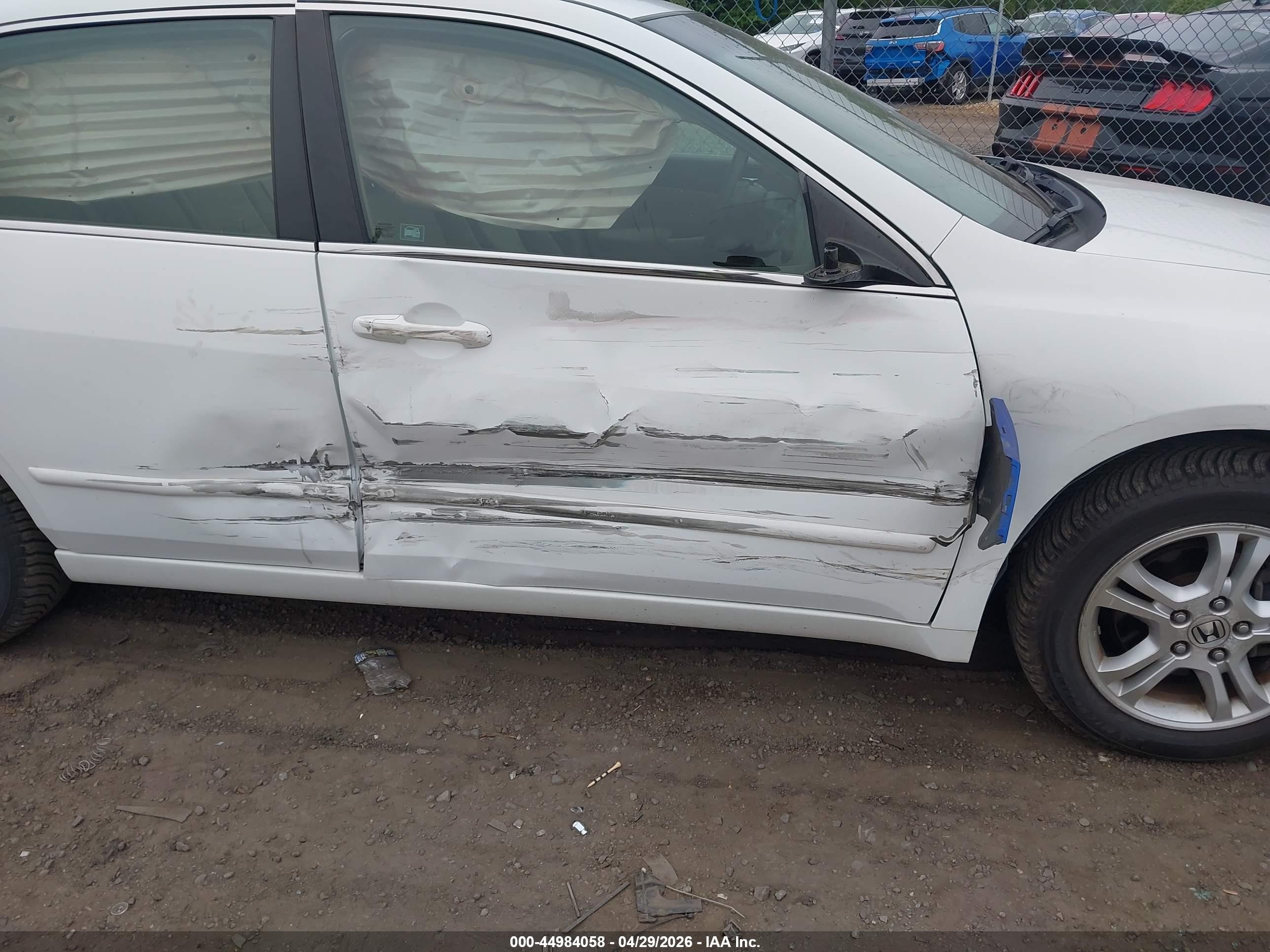 2006 Honda Accord 2.4 Se Белый vin: 1HGCM56336A180286