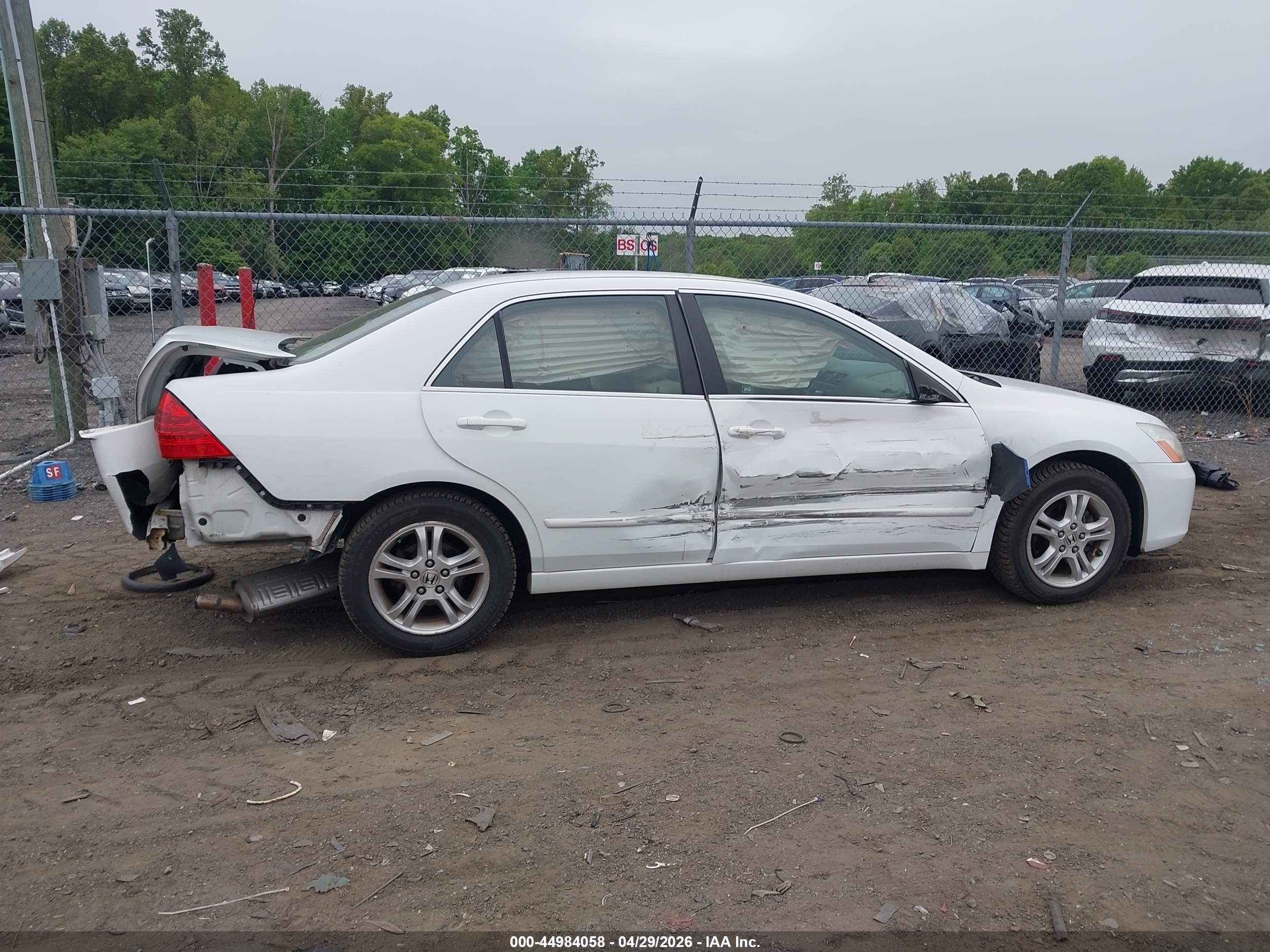 2006 Honda Accord 2.4 Se Белый vin: 1HGCM56336A180286