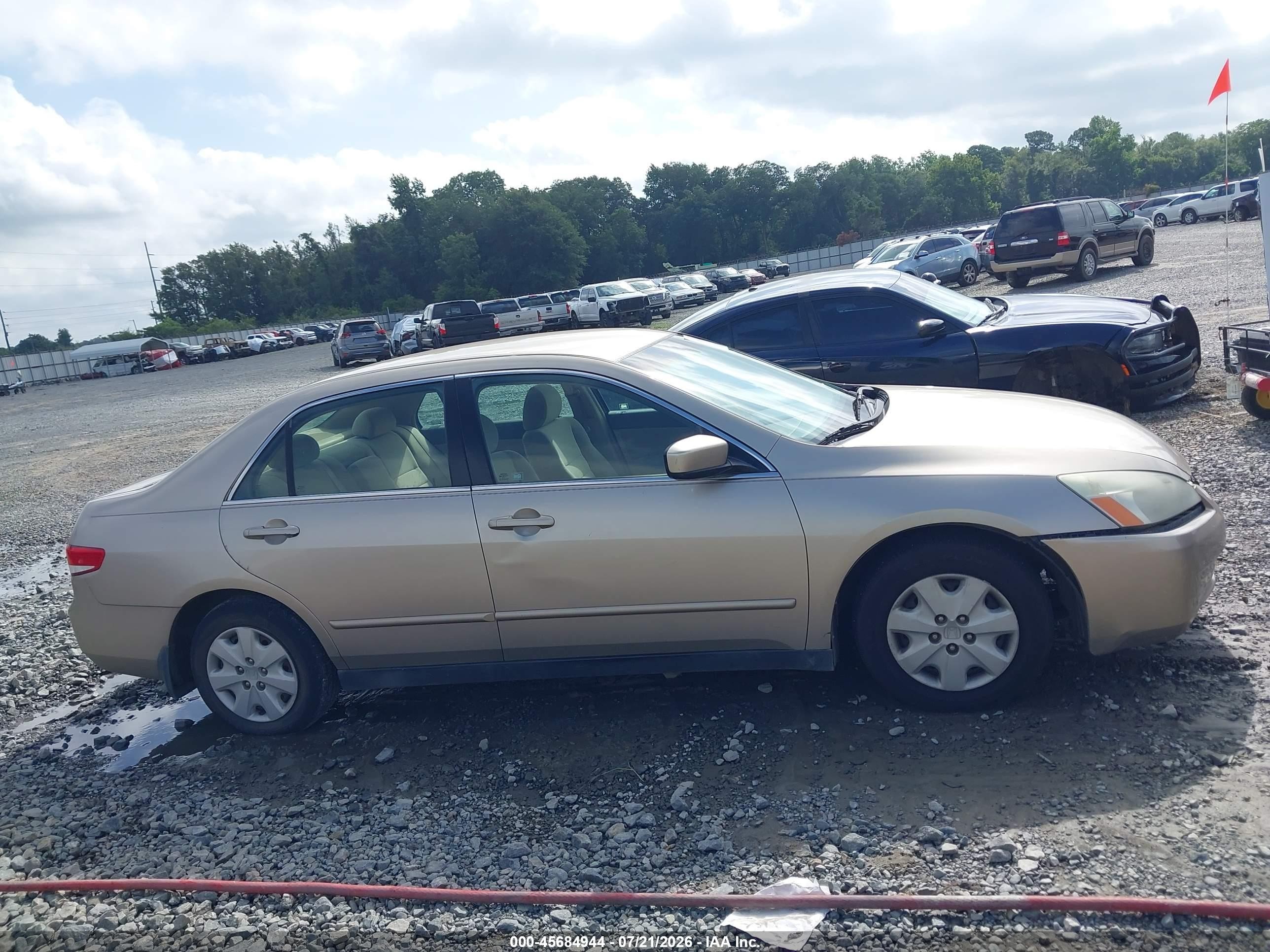 2003 Honda Accord Sdn Lx Gold vin: 1HGCM56343A019358